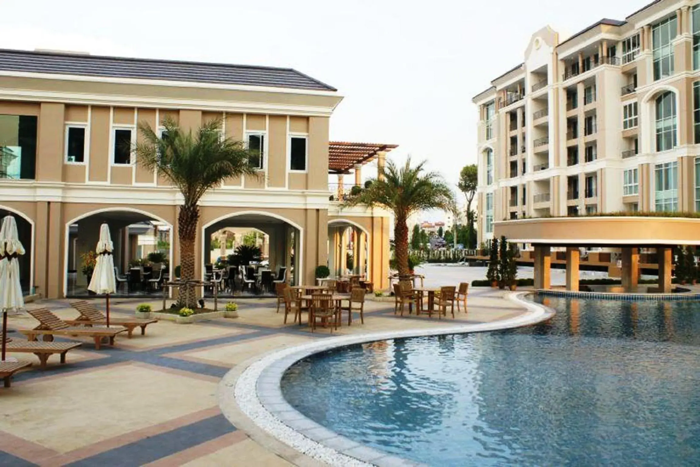 Facade/entrance, Property Building in Lk Legend Hotel