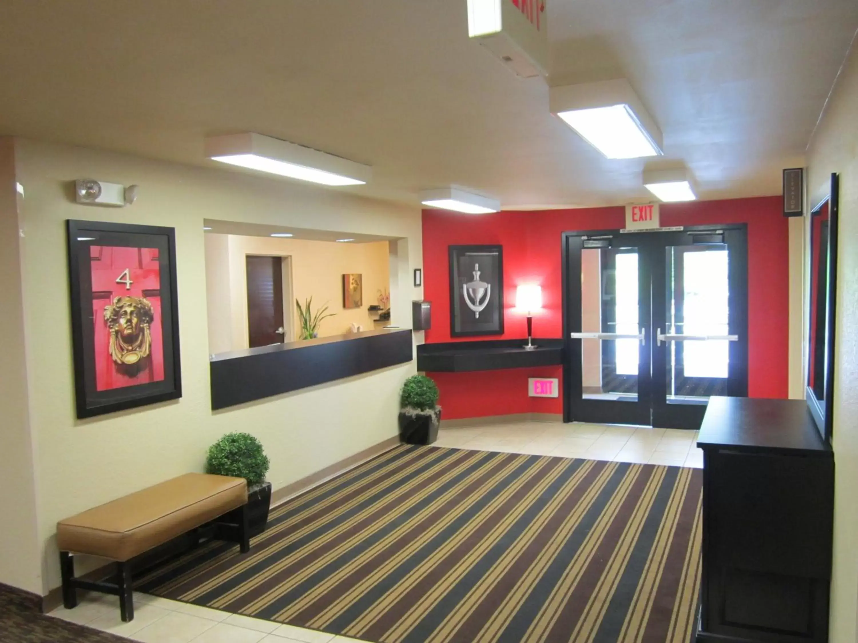 Lobby or reception, Bed in Extended Stay America Suites - Orange County - Lake Forest Lobby or reception, Bed in Extended Stay America Suites - Orange County - Lake Forest