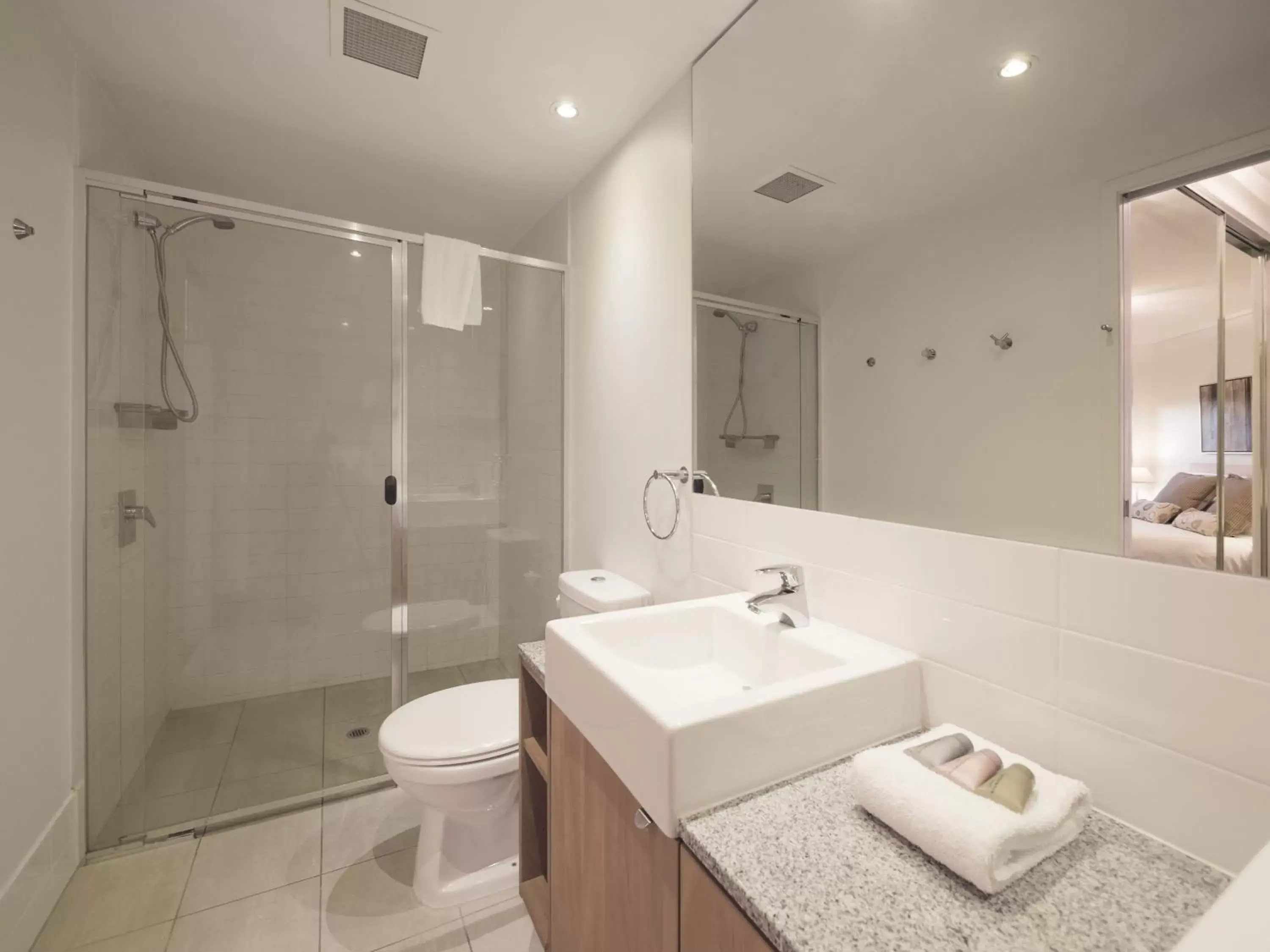 Toilet, Bathroom in Oaks Brisbane Aurora Suites