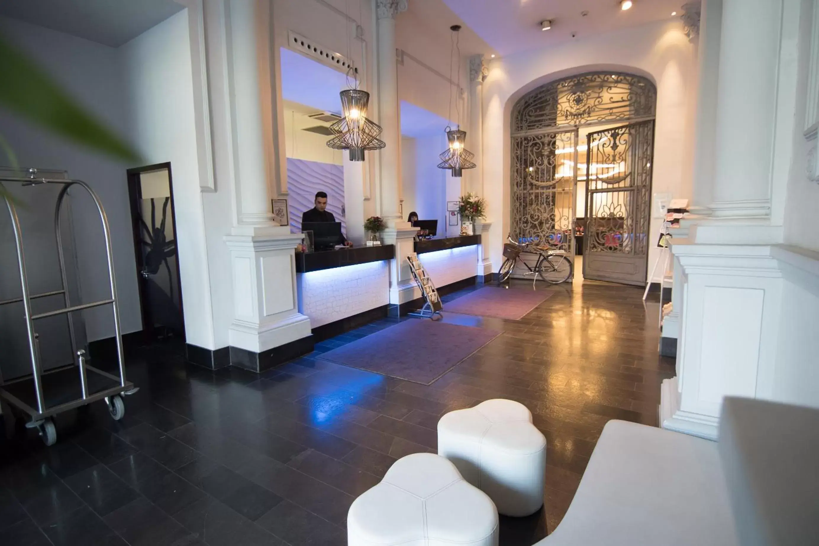 Lobby or reception, Lounge/Bar in Petit Palace Savoy Alfonso XII