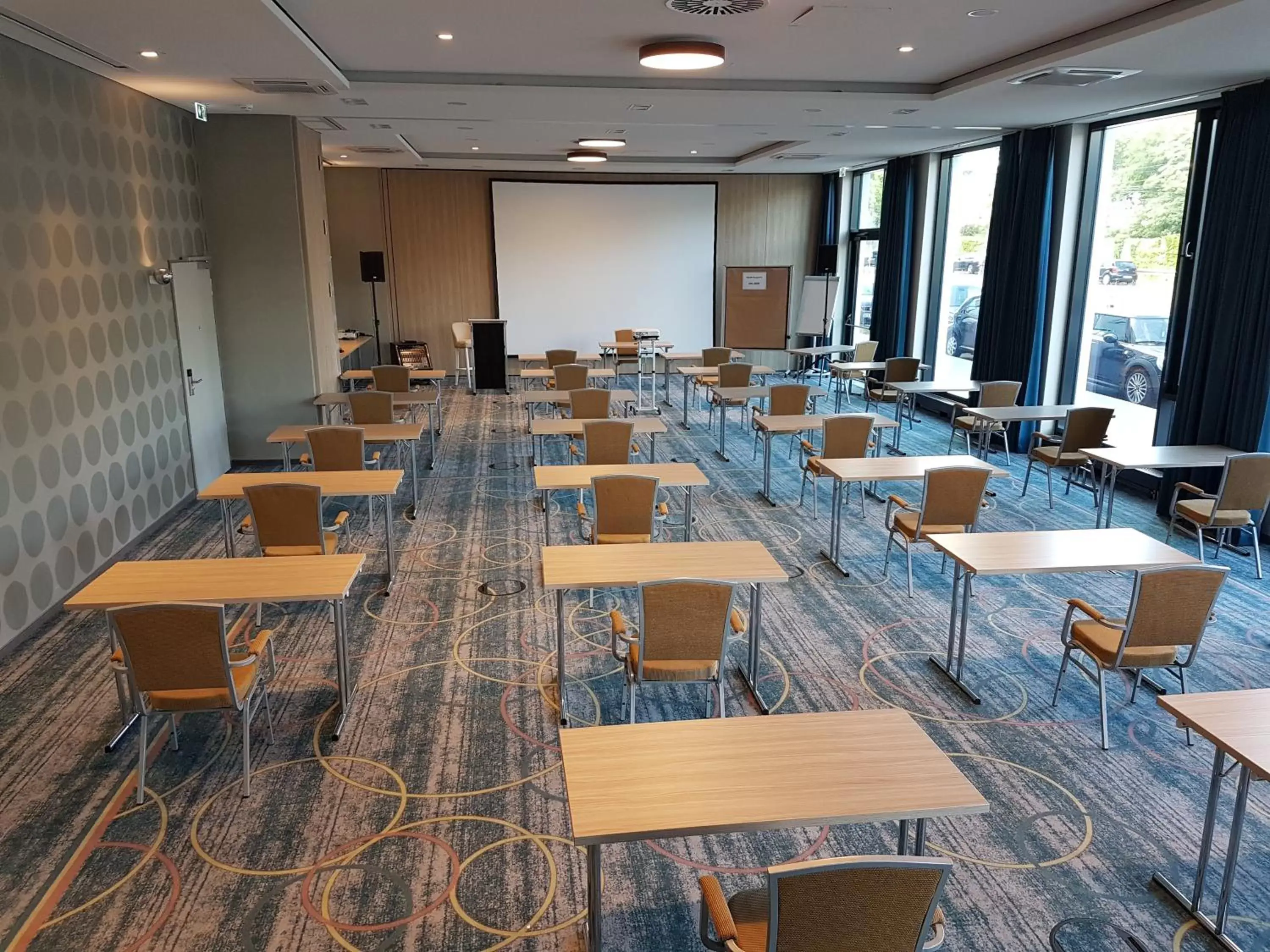 Meeting/conference room in Holiday Inn Düsseldorf City – Toulouser Allee, an IHG Hotel