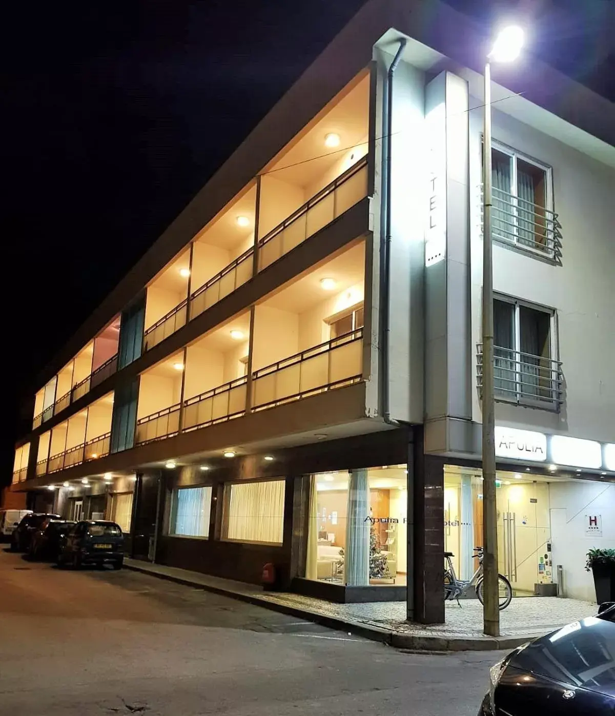 Facade/entrance, Property Building in Apulia Praia Hotel