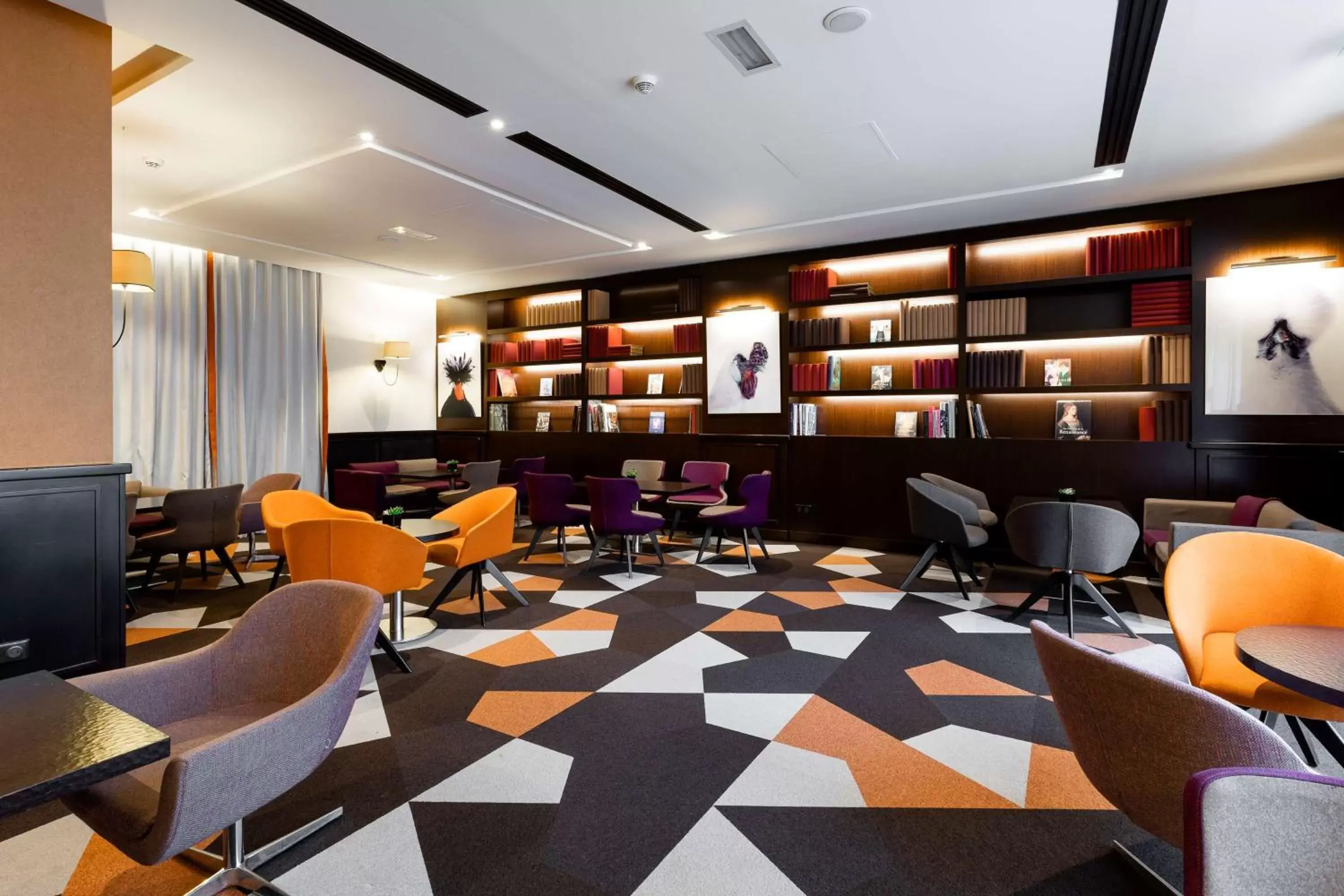 Library, Restaurant/Places to Eat in Radisson Blu Hotel, Paris Boulogne