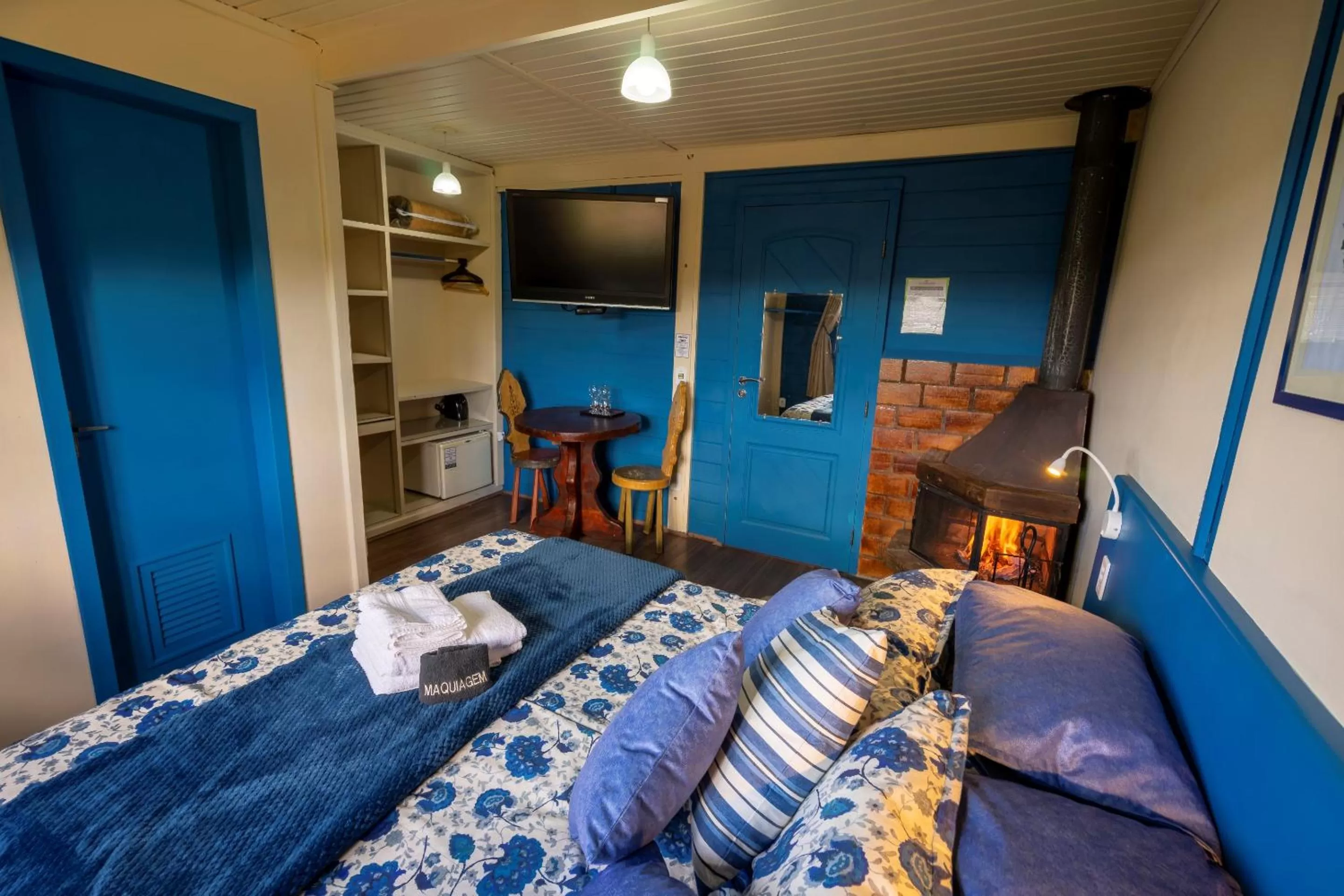 flat iron, Bed in Pousada Alto Da Boa Vista