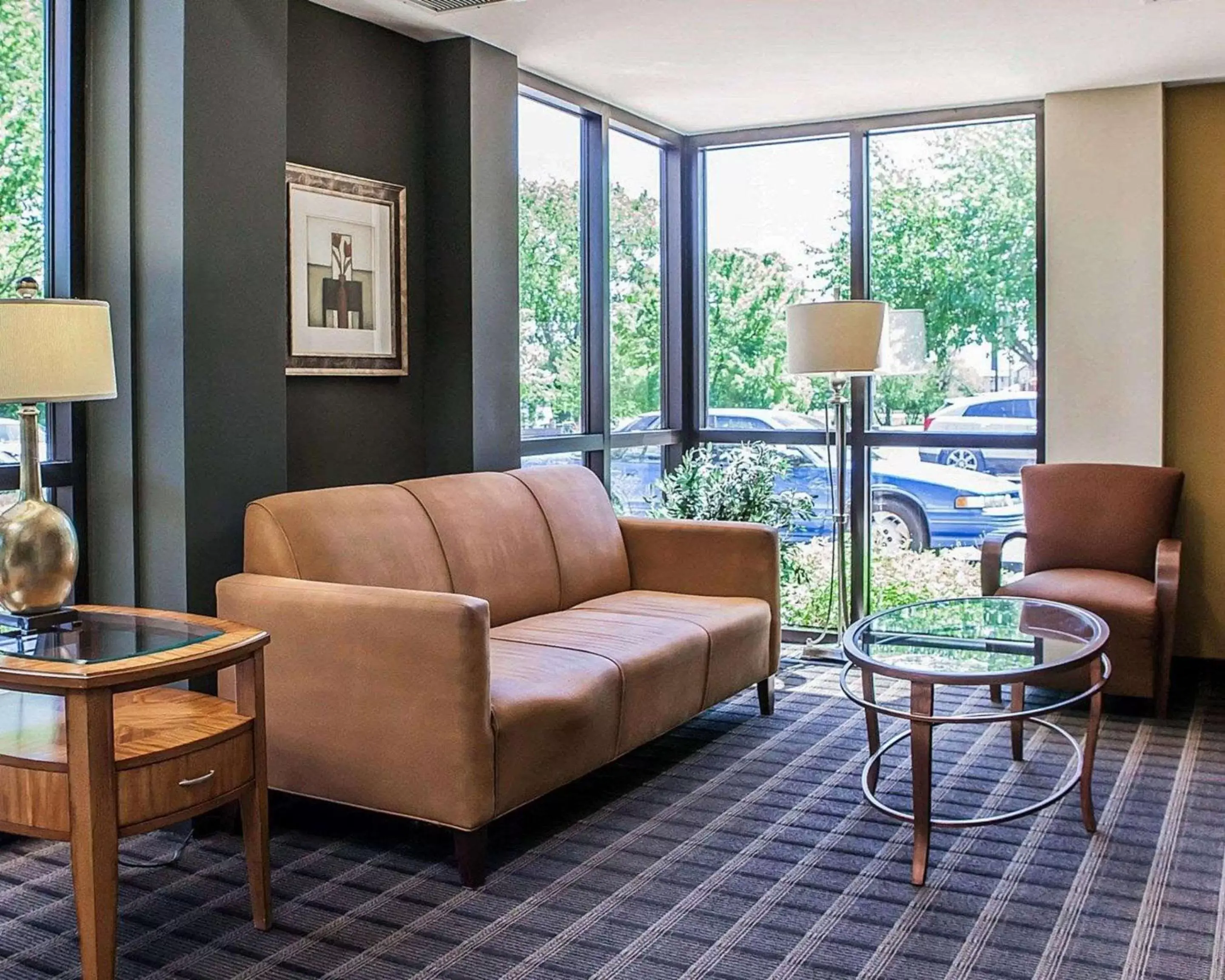 Lobby or reception, Seating Area in Quality Inn & Suites Peoria