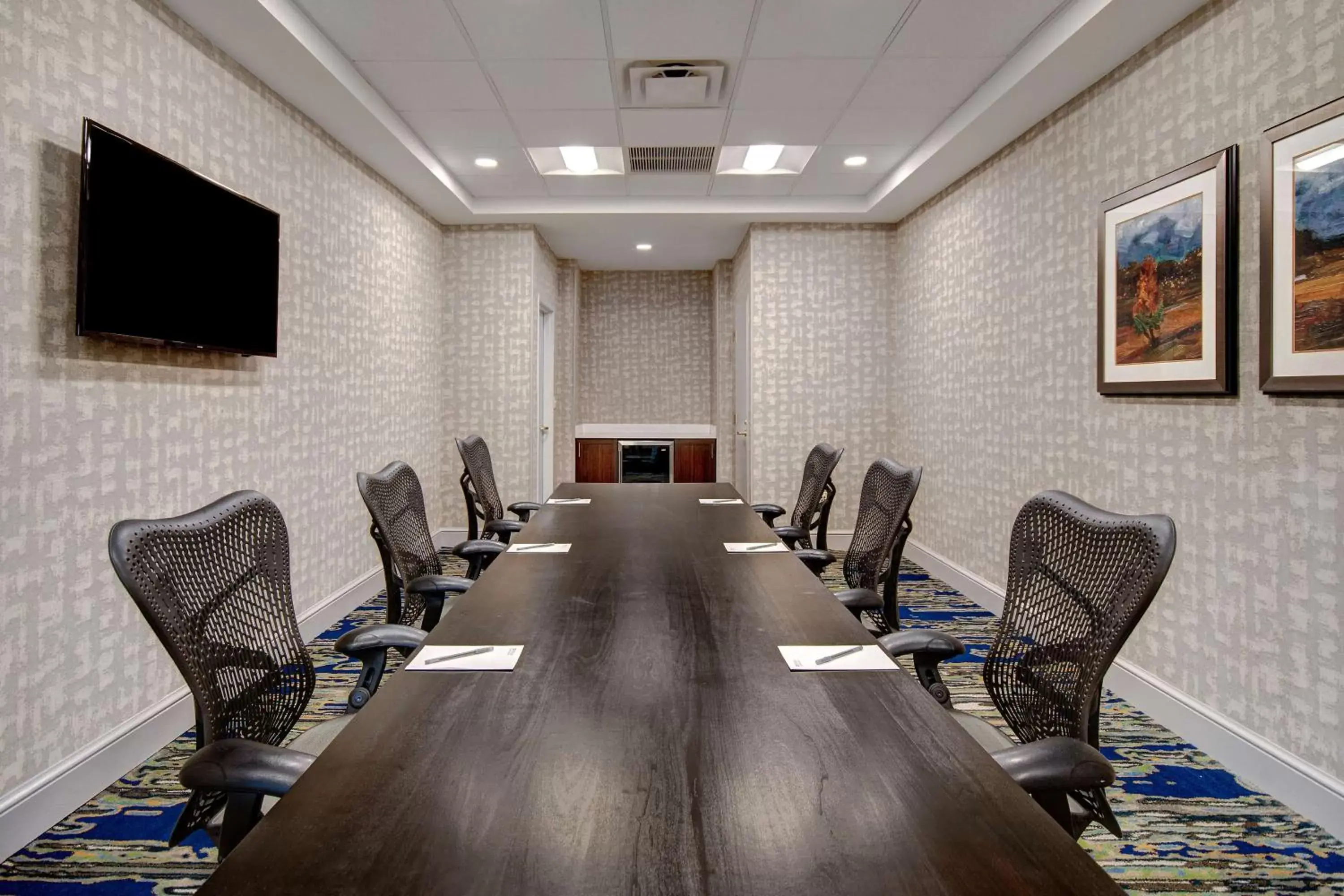 Meeting/conference room in Hilton Garden Inn Detroit Metro Airport