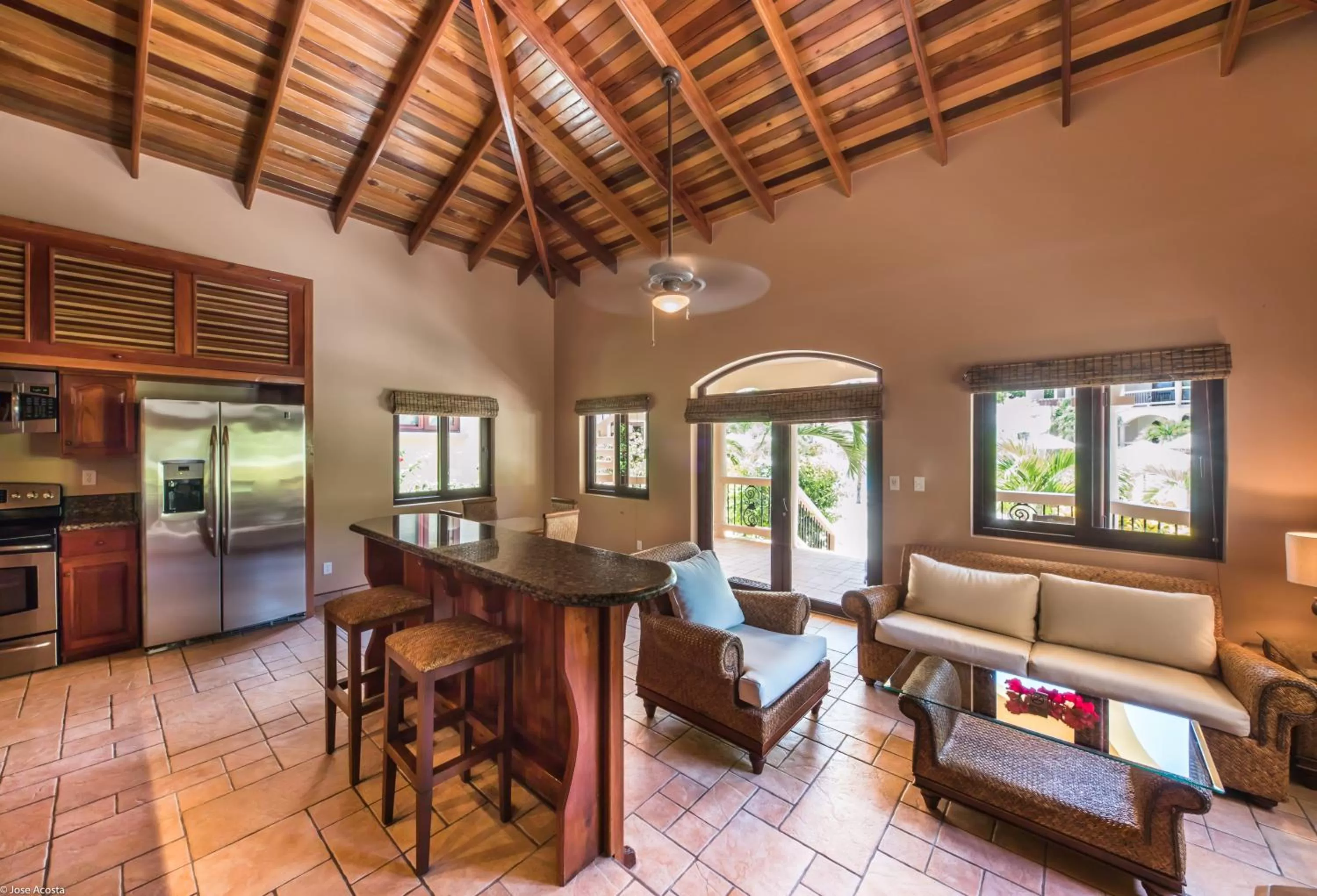 Dining area in Coco Beach Resort