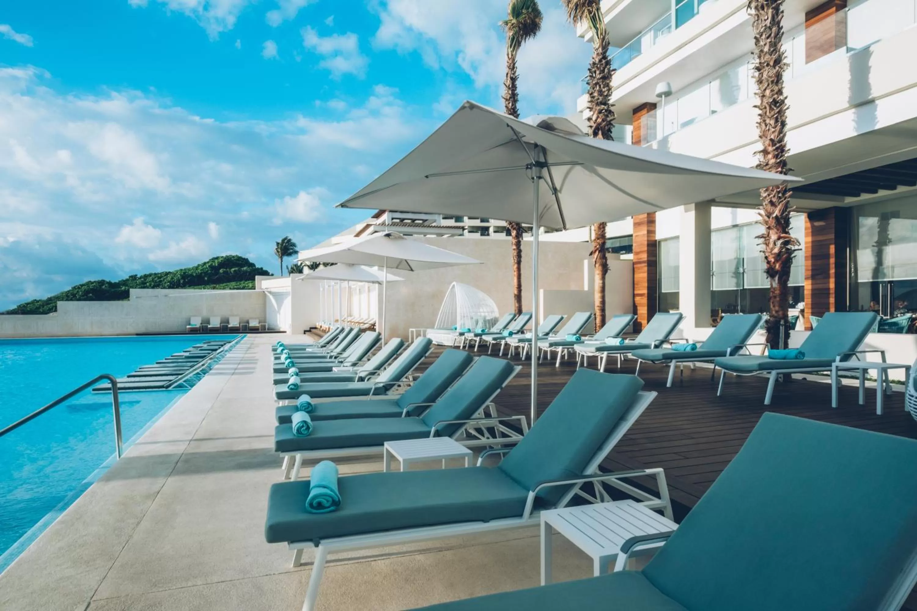 Swimming pool in Coral Level at Iberostar Selection Cancun