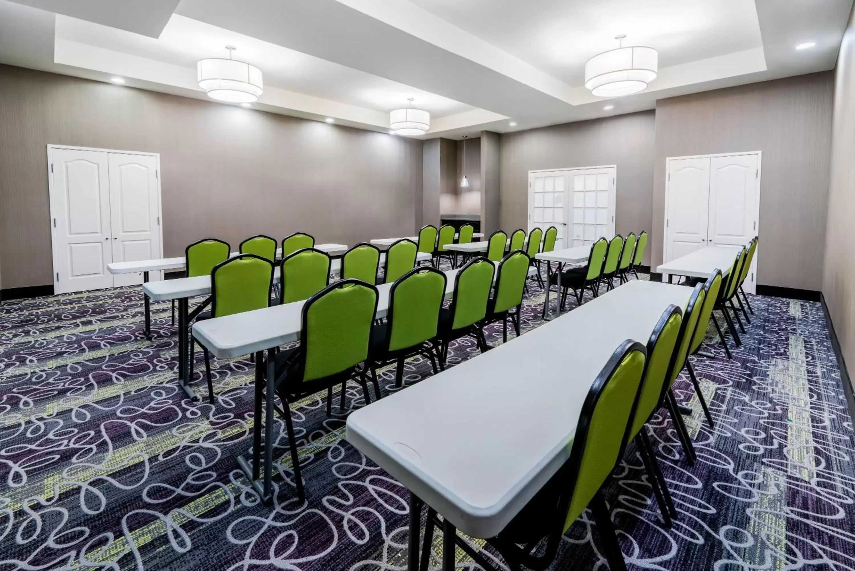 Business facilities in La Quinta by Wyndham DFW Airport West - Bedford Business facilities in La Quinta by Wyndham DFW Airport West - Bedford