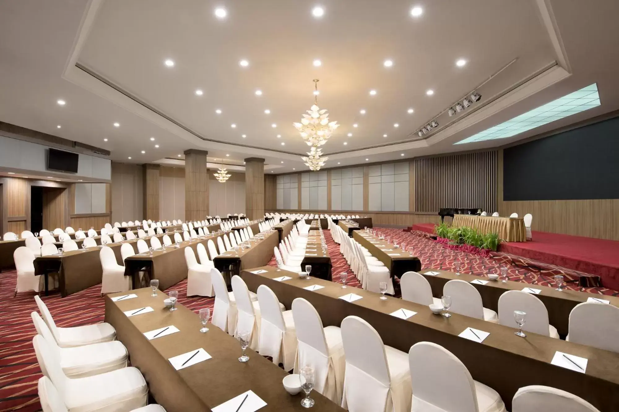 Banquet/Function facilities in Aryaduta Manado