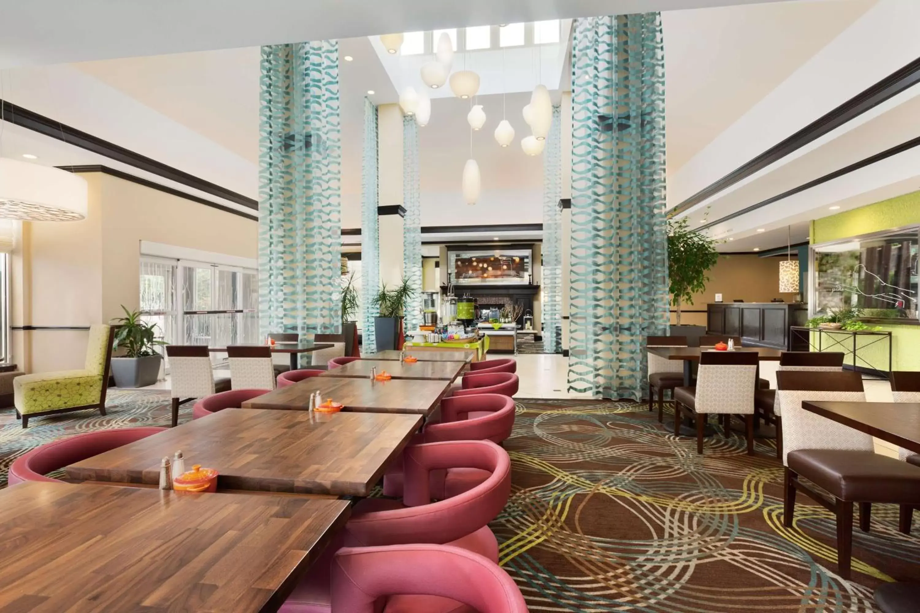 Restaurant/places to eat, Lounge/Bar in Hilton Garden Inn Abilene