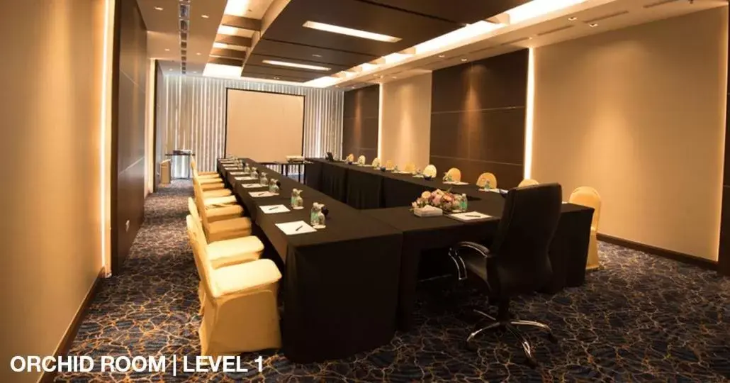 Business facilities in Astana Wing - Riverside Majestic Hotel