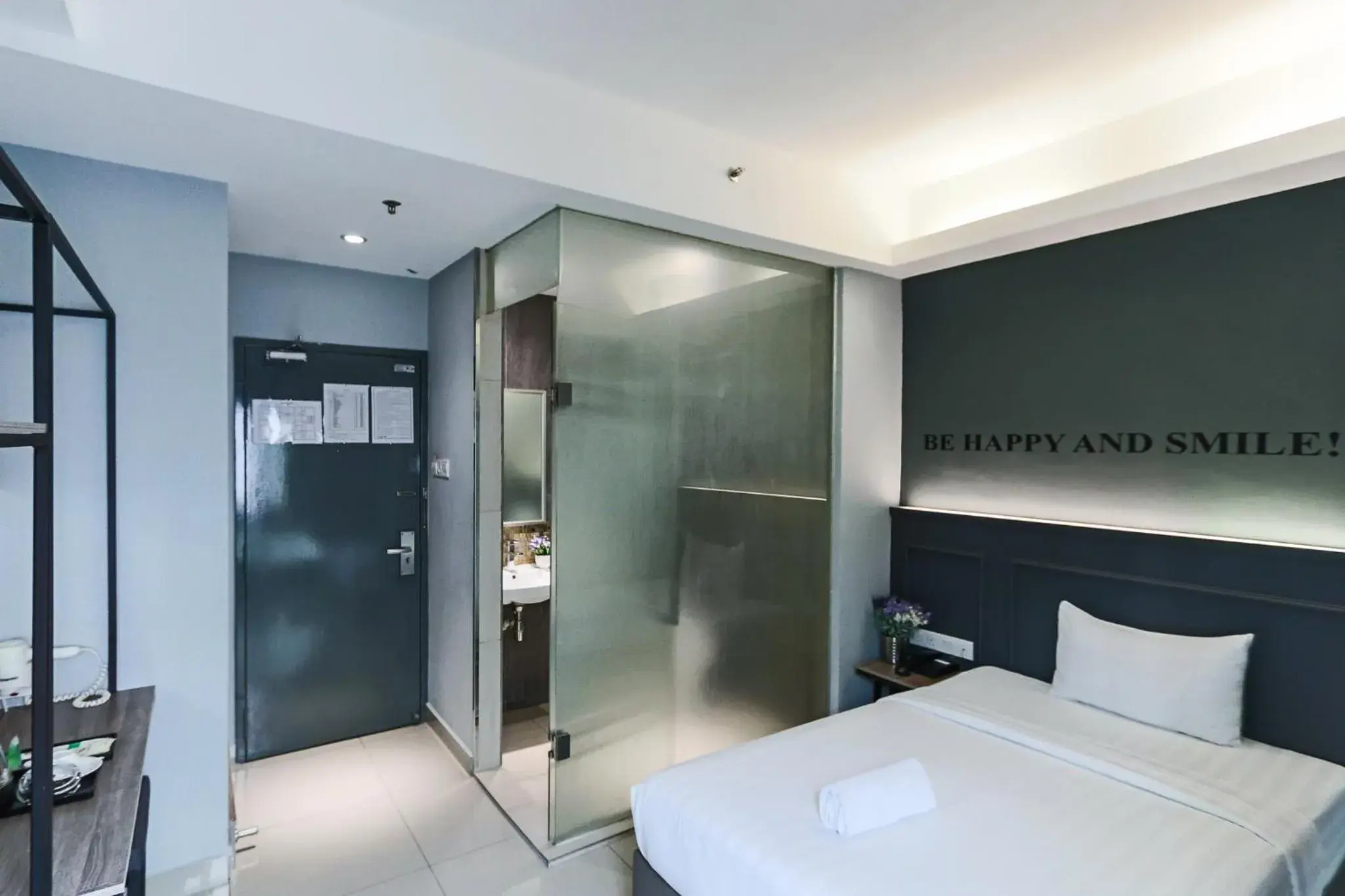 Shower, Bed in Hotel 99 Bandar Puteri Puchong