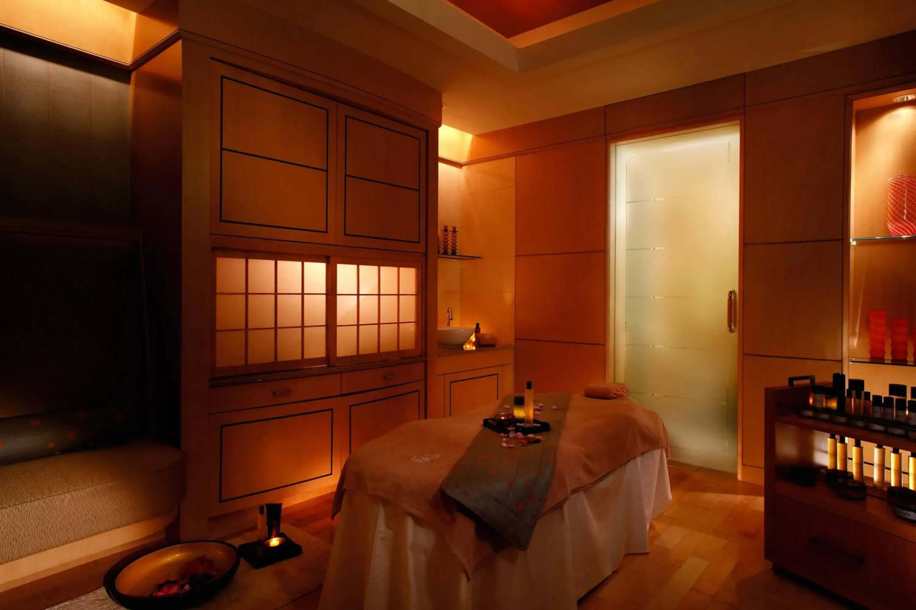 Spa and wellness centre/facilities, Bathroom in The Ritz-Carlton Tokyo