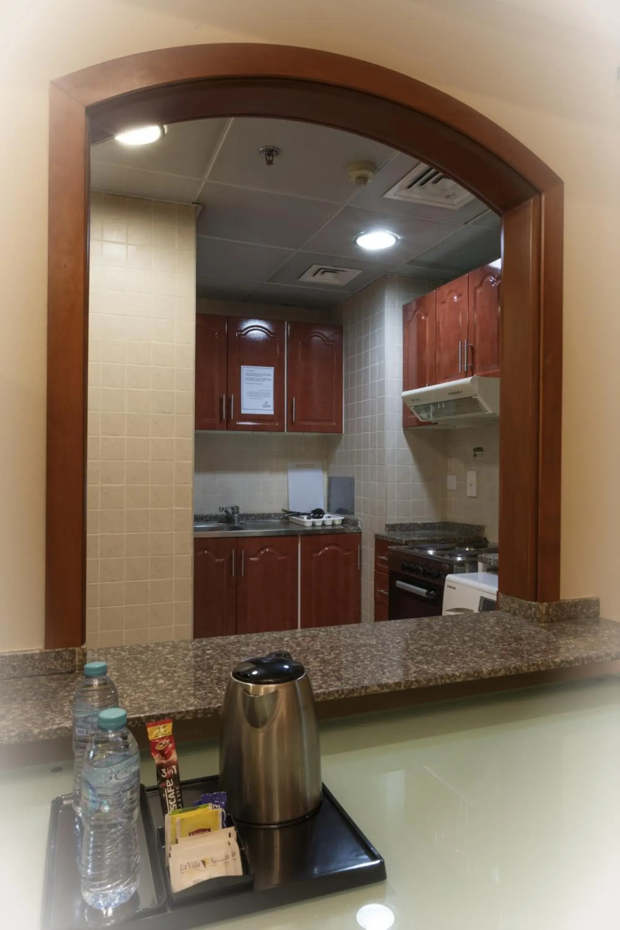 Kitchen or kitchenette, Bathroom in La Villa Najd Hotel Apartments