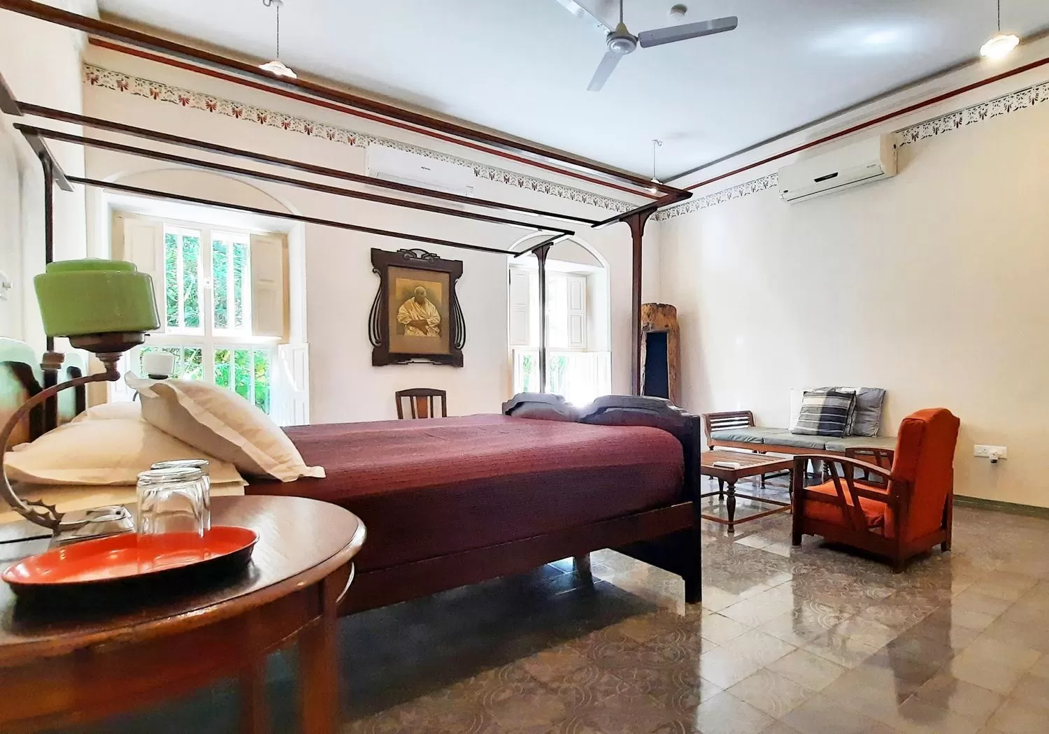 Photo of the whole room, Bed in Saratha Vilas Chettinad
