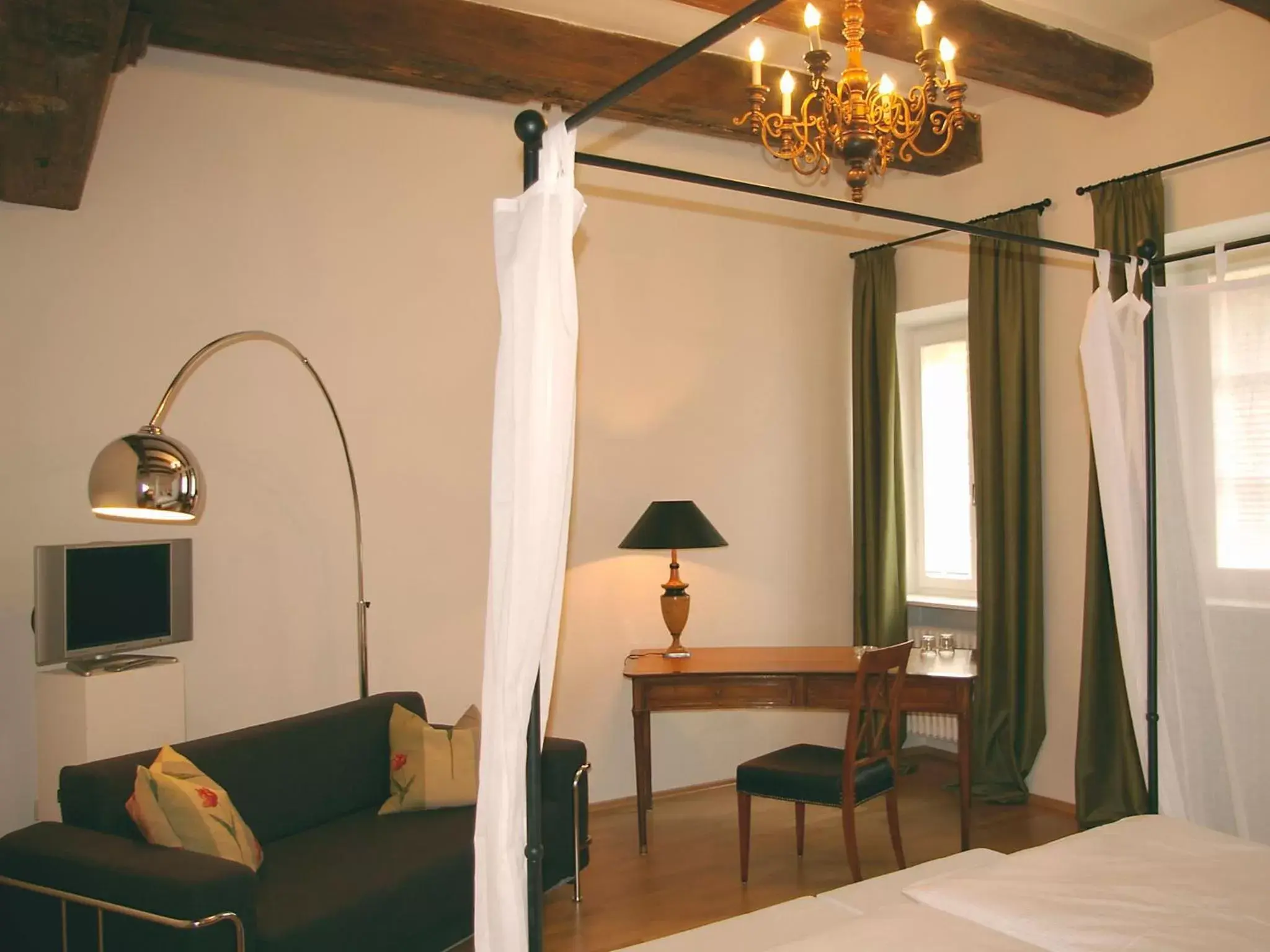 Superior Double Room in Hotel Goldenes Kreuz