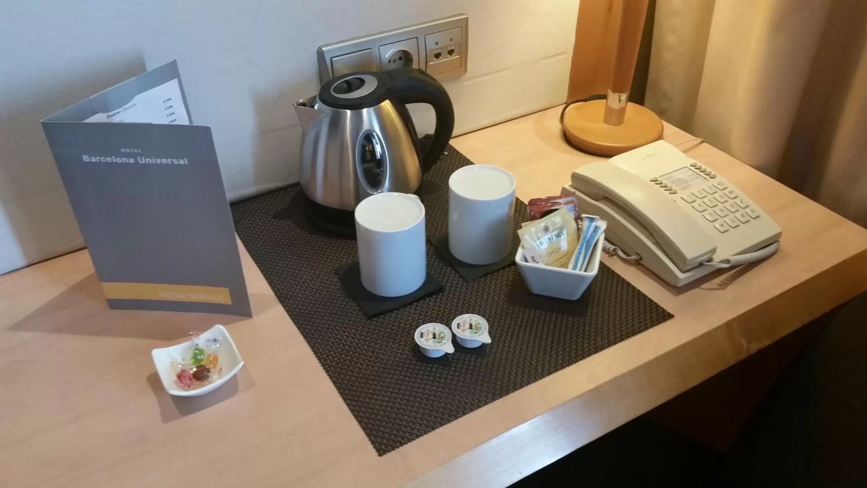 Coffee/tea facilities in Hotel Barcelona Universal