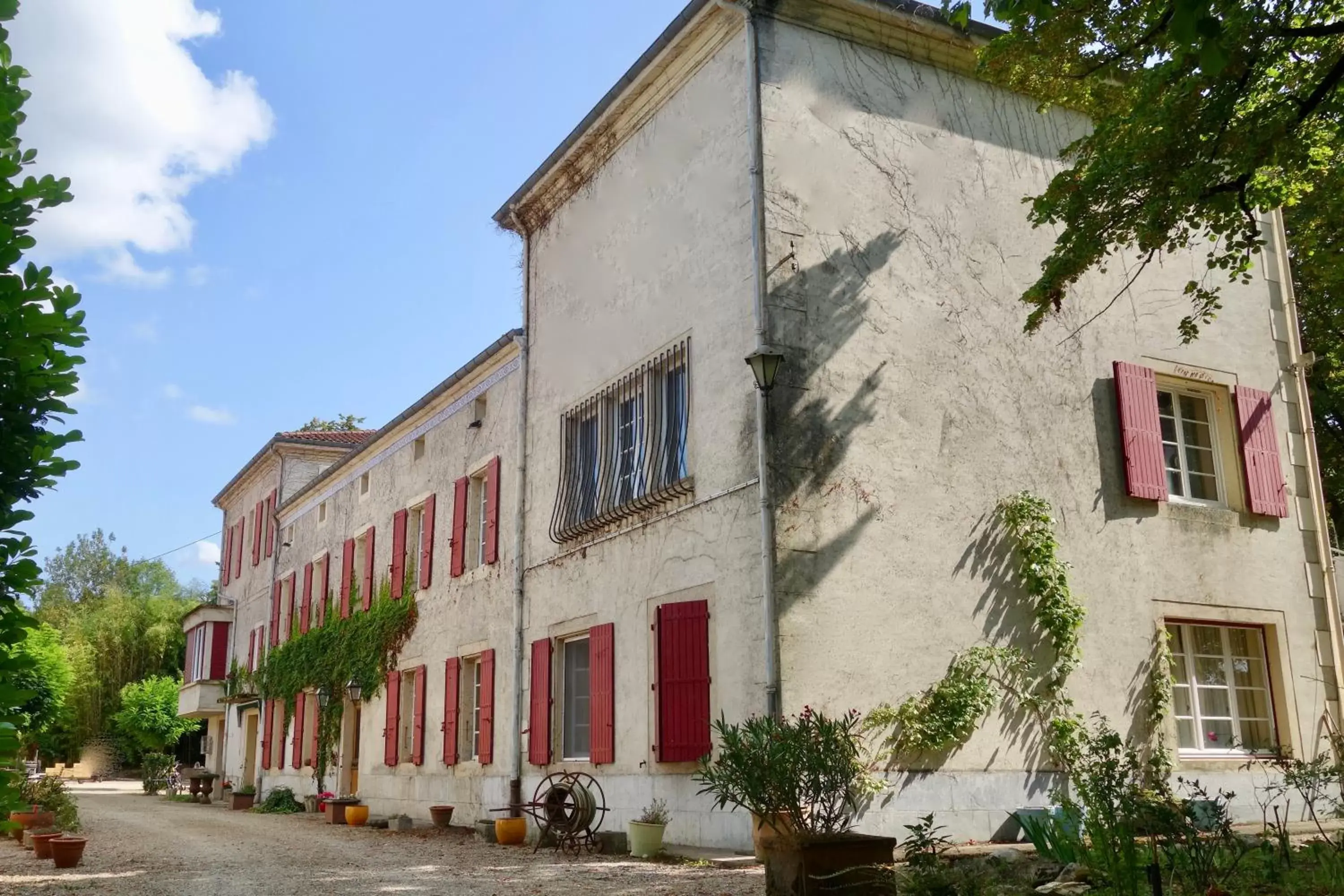 Property Building in Domaine de Rasigous