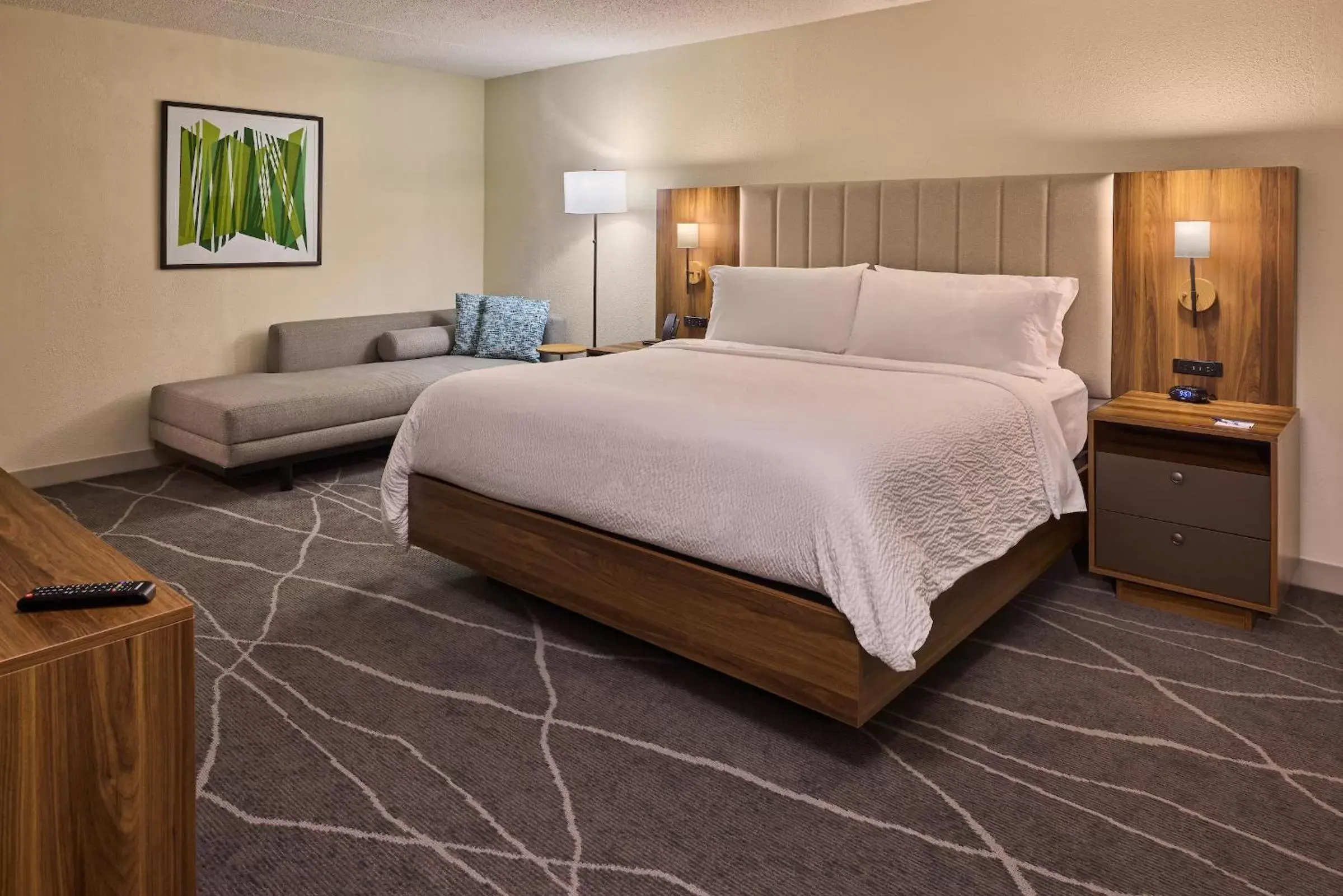 Bedroom, Bed in Holiday Inn Express & Suites Charleston DWTN -Westedge, an IHG Hotel