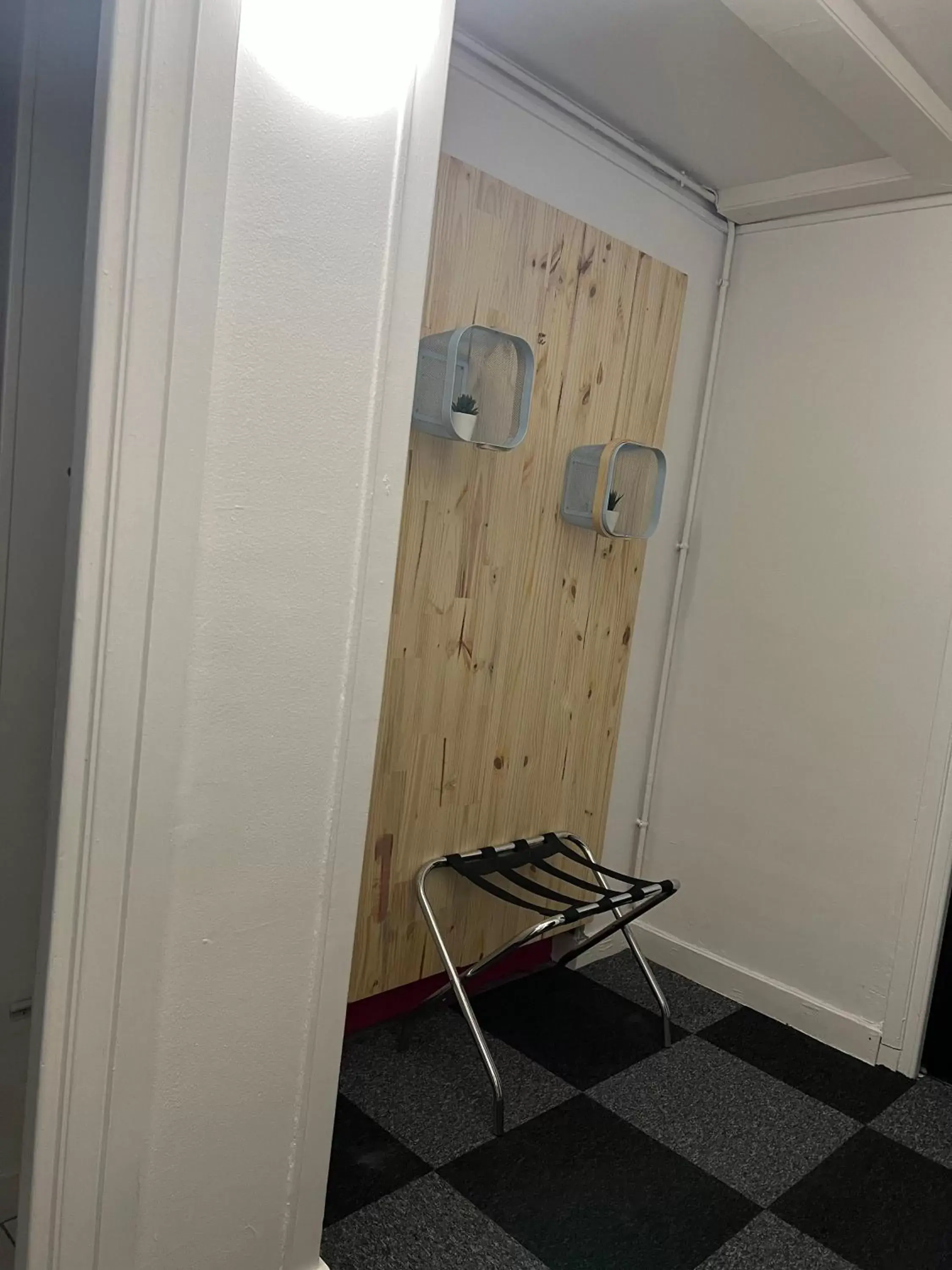 Property building, Bathroom in Hotel centre Rouen