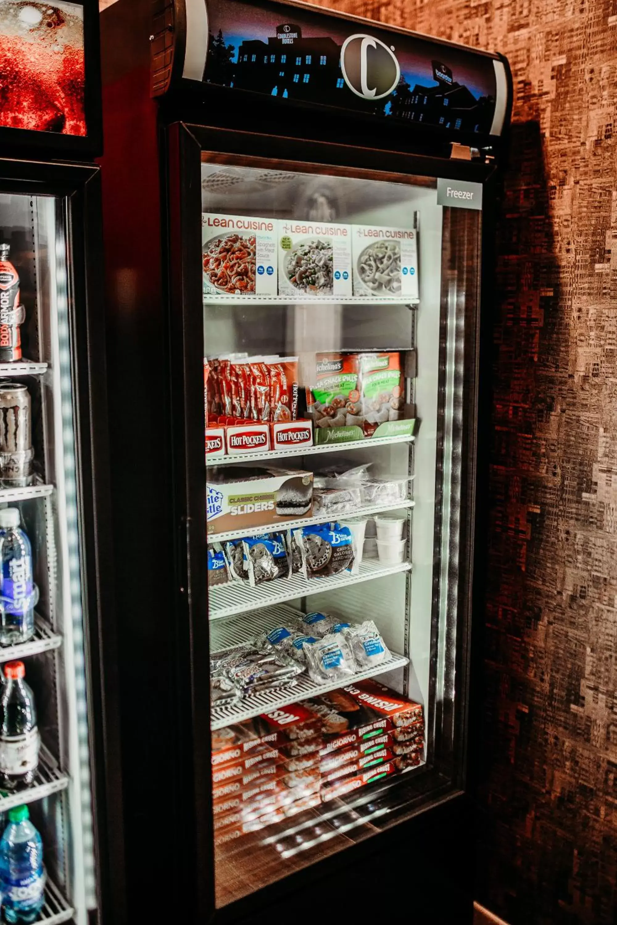 Food and drinks in Cobblestone Hotel & Suites International Falls Food and drinks in Cobblestone Hotel & Suites International Falls