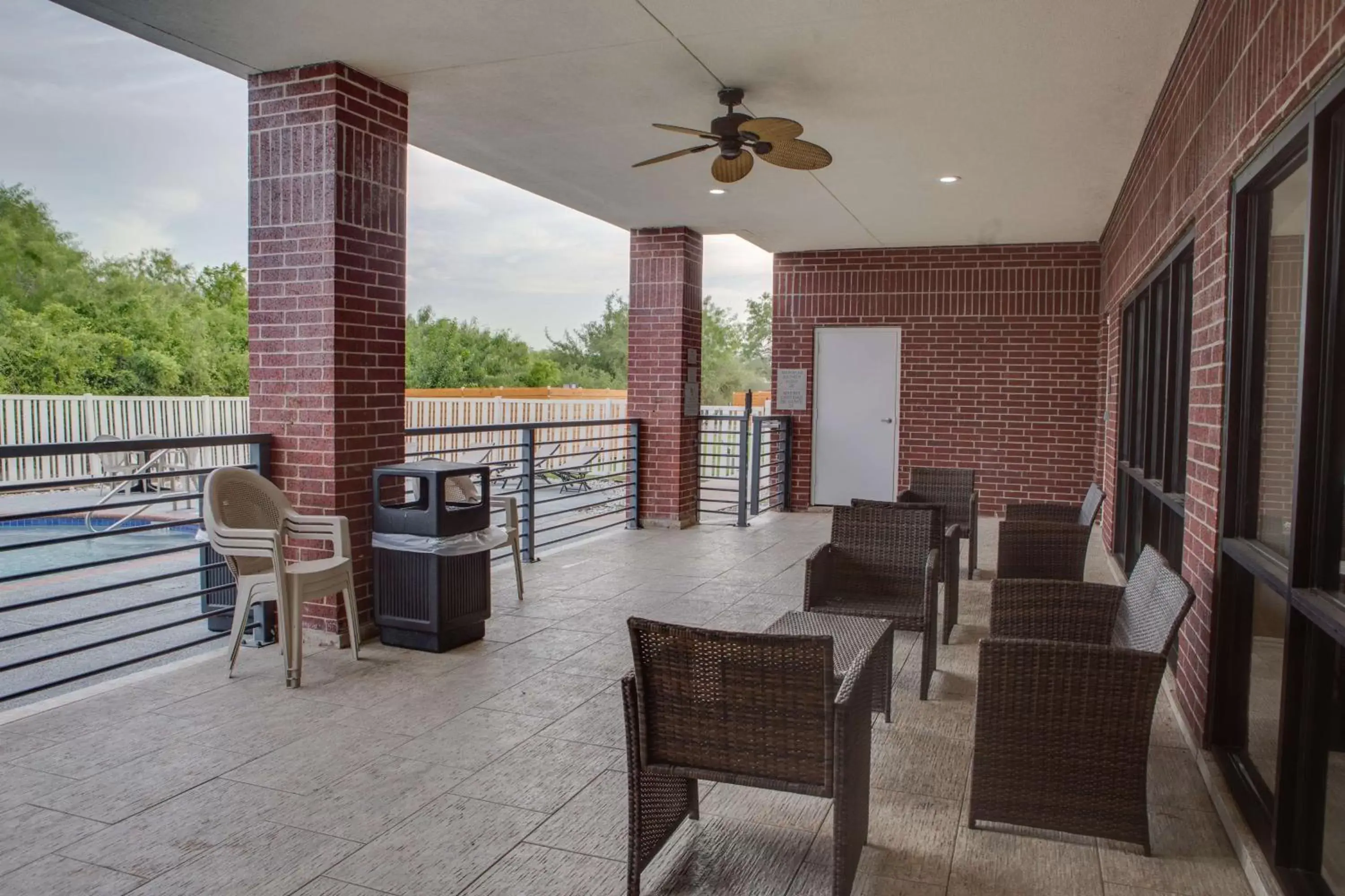Patio in Country Inn & Suites by Radisson, Harlingen, TX