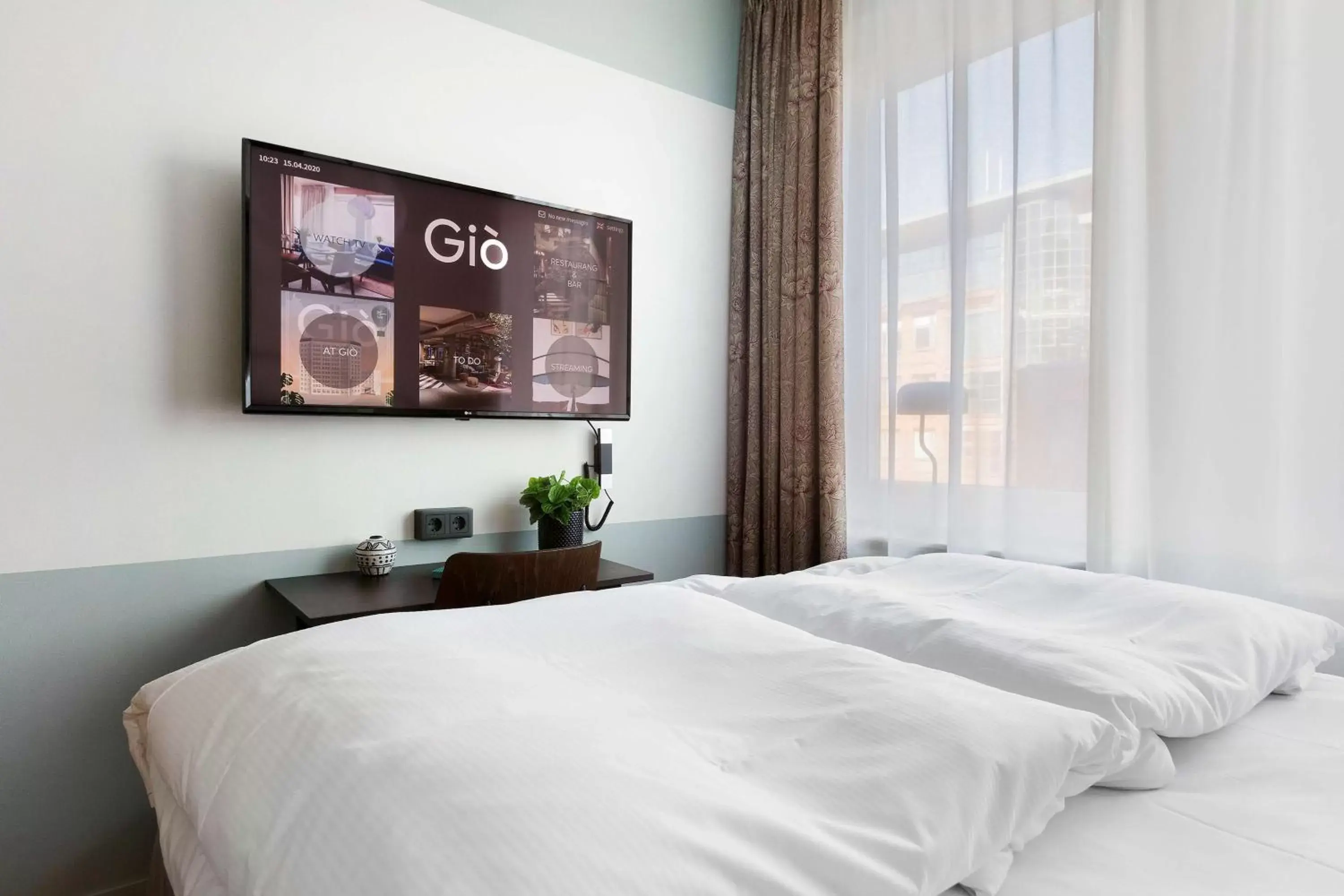 Photo of the whole room, Bed in Hotel Giò; BW Signature Collection