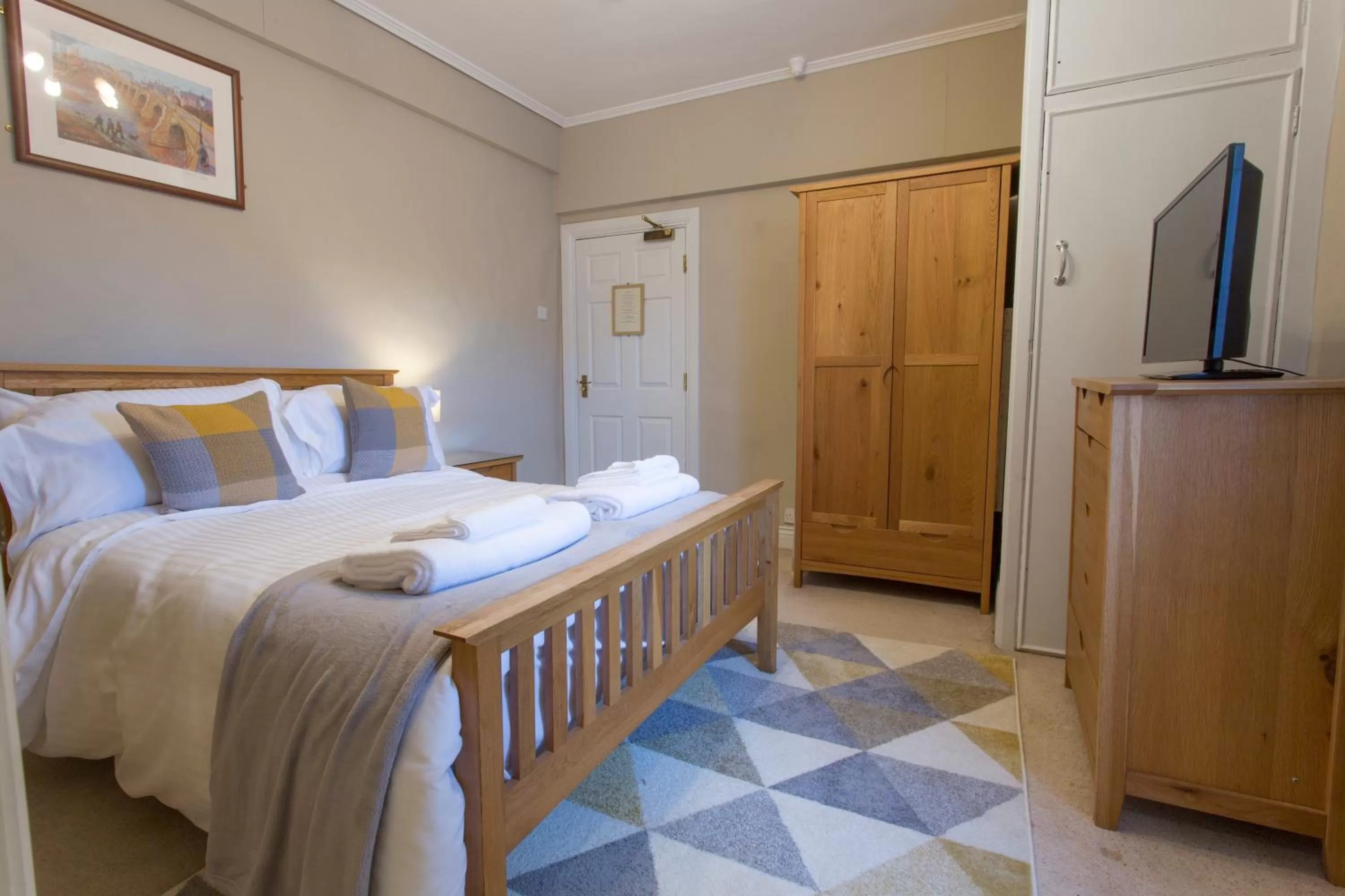 Bed in The Wheatsheaf Hotel