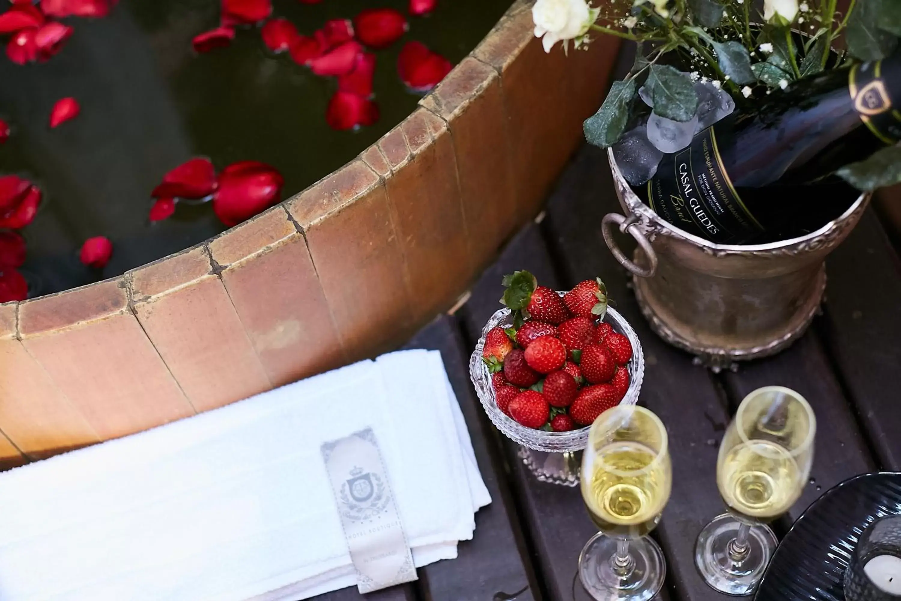 Food and drinks in Hotel Boutique Quinta das Videiras Food and drinks in Hotel Boutique Quinta das Videiras