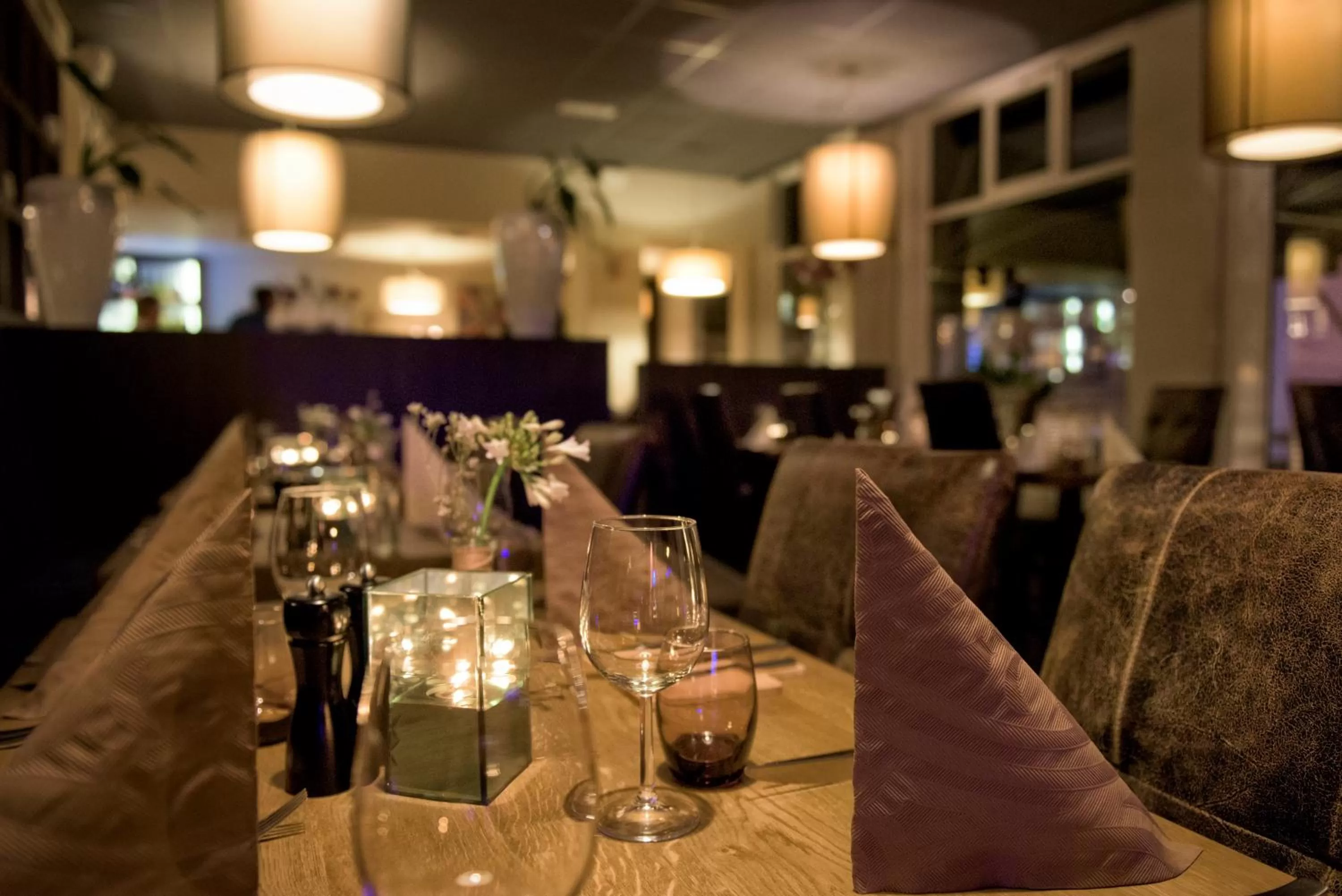 Restaurant/places to eat in Hotel et le Cafe de Paris