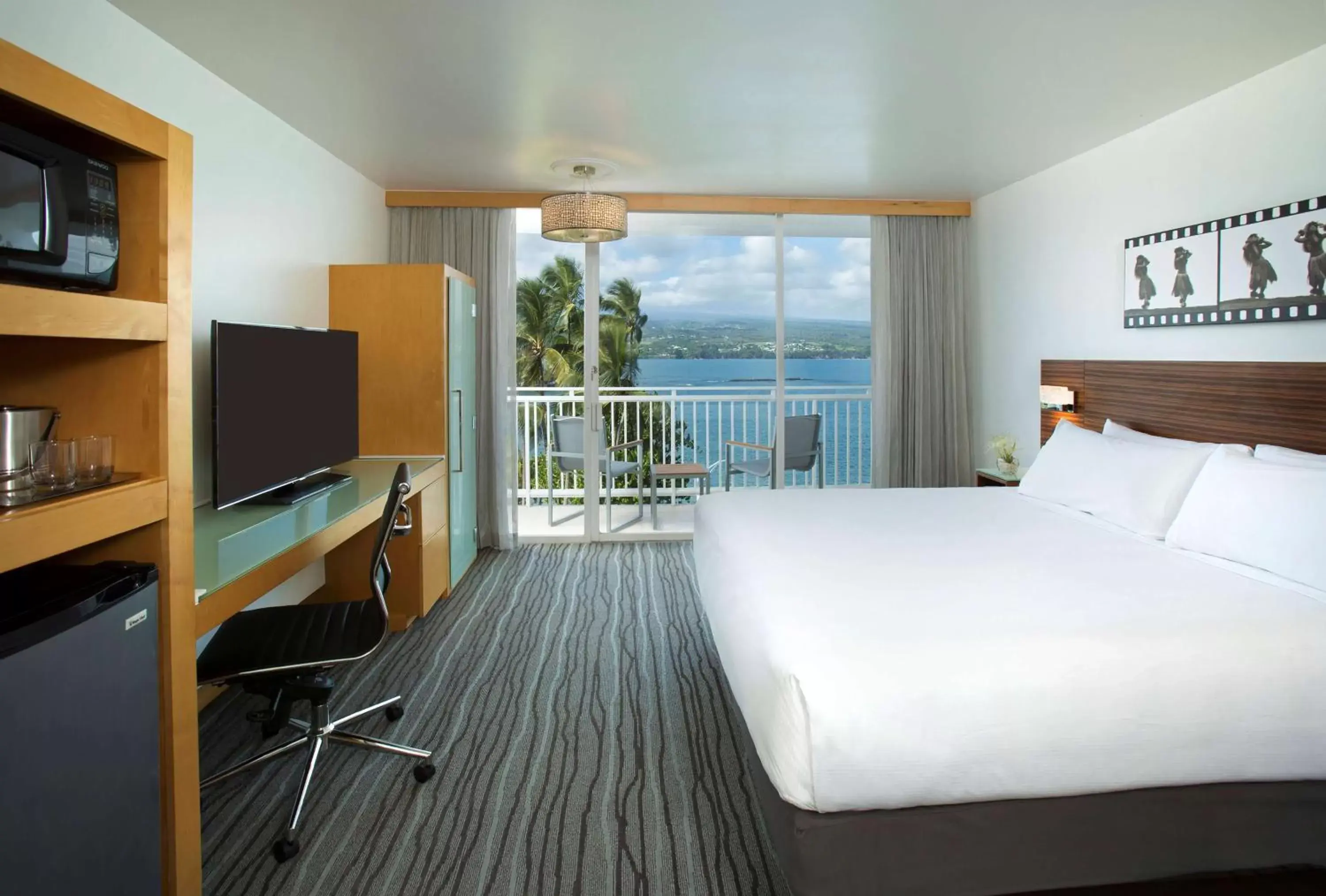 Bedroom in Grand Naniloa Hotel, a Doubletree by Hilton