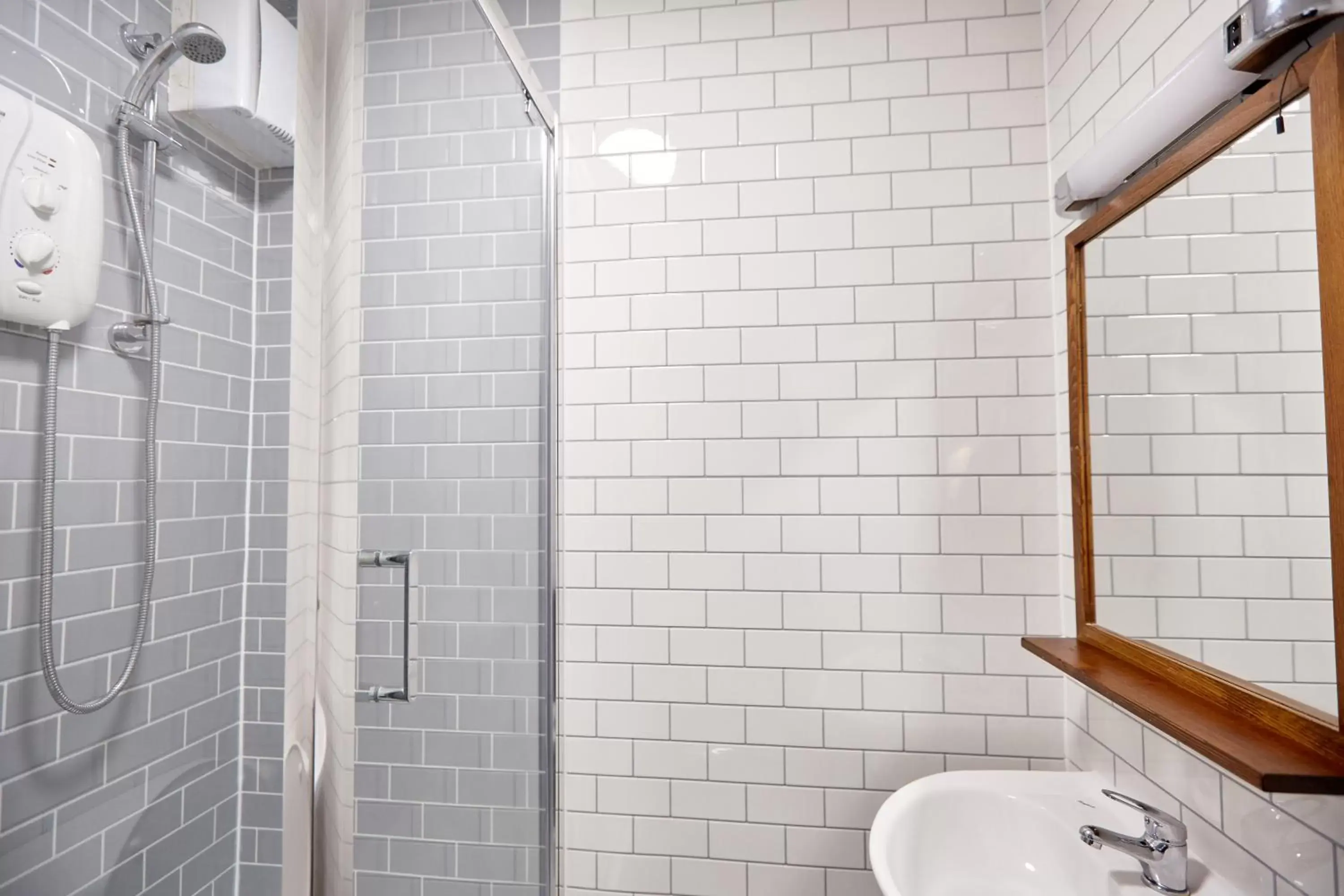 Bathroom in Chase Inn By Greene King Inns