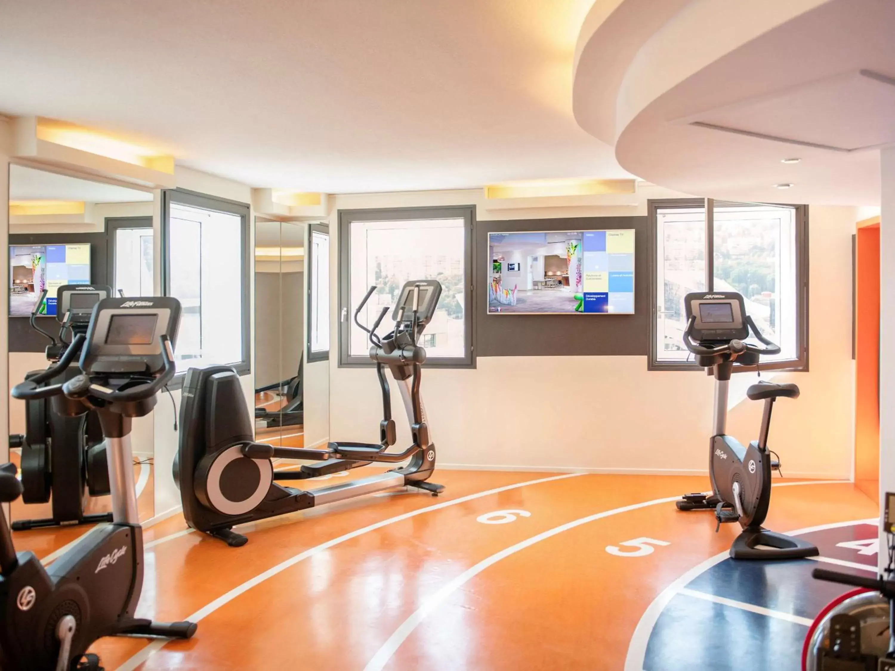 Fitness centre/facilities, Fitness Center/Facilities in Novotel Lyon Gerland Musée des Confluences