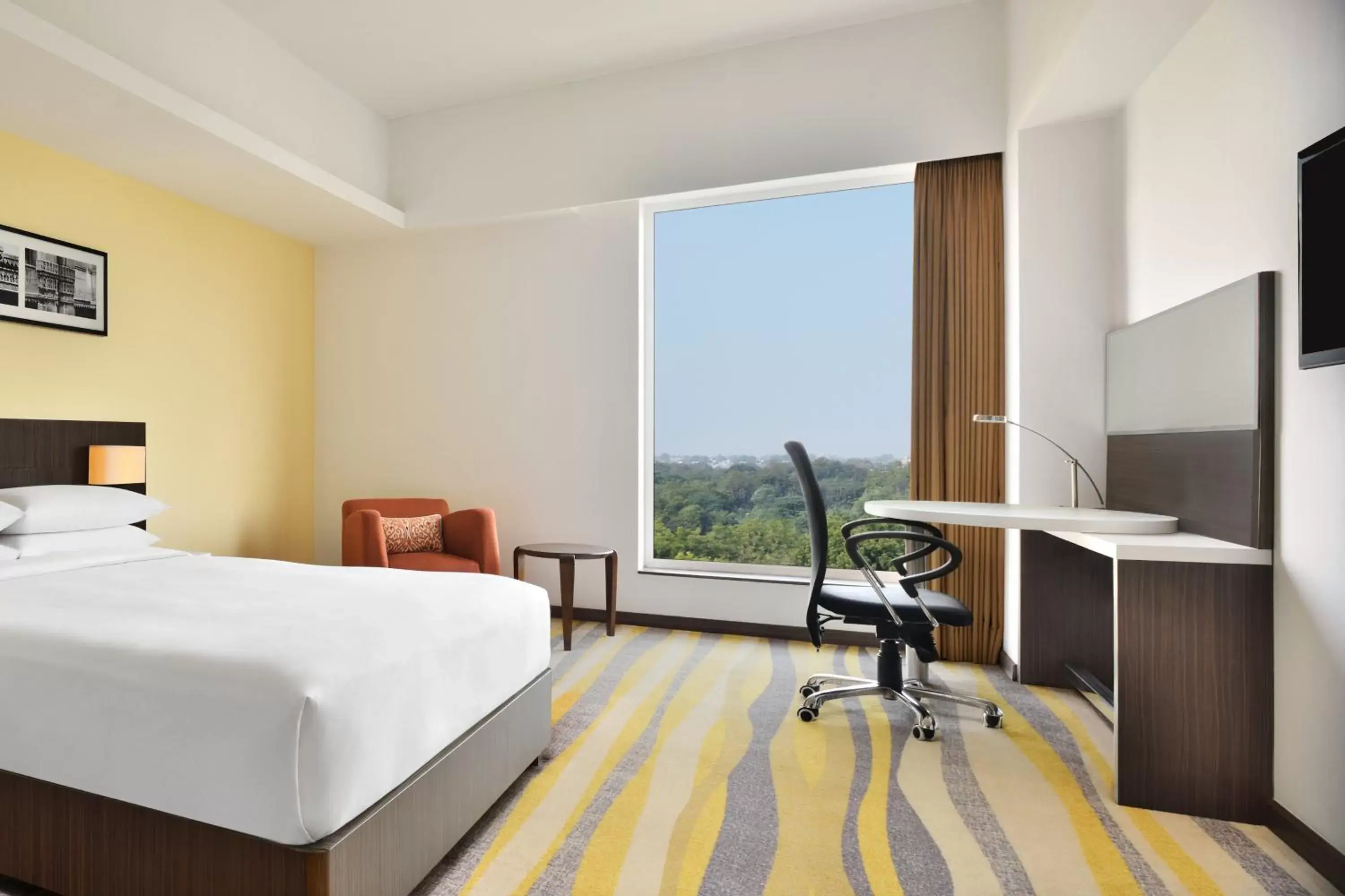 Photo of the whole room in Fairfield by Marriott Ahmedabad