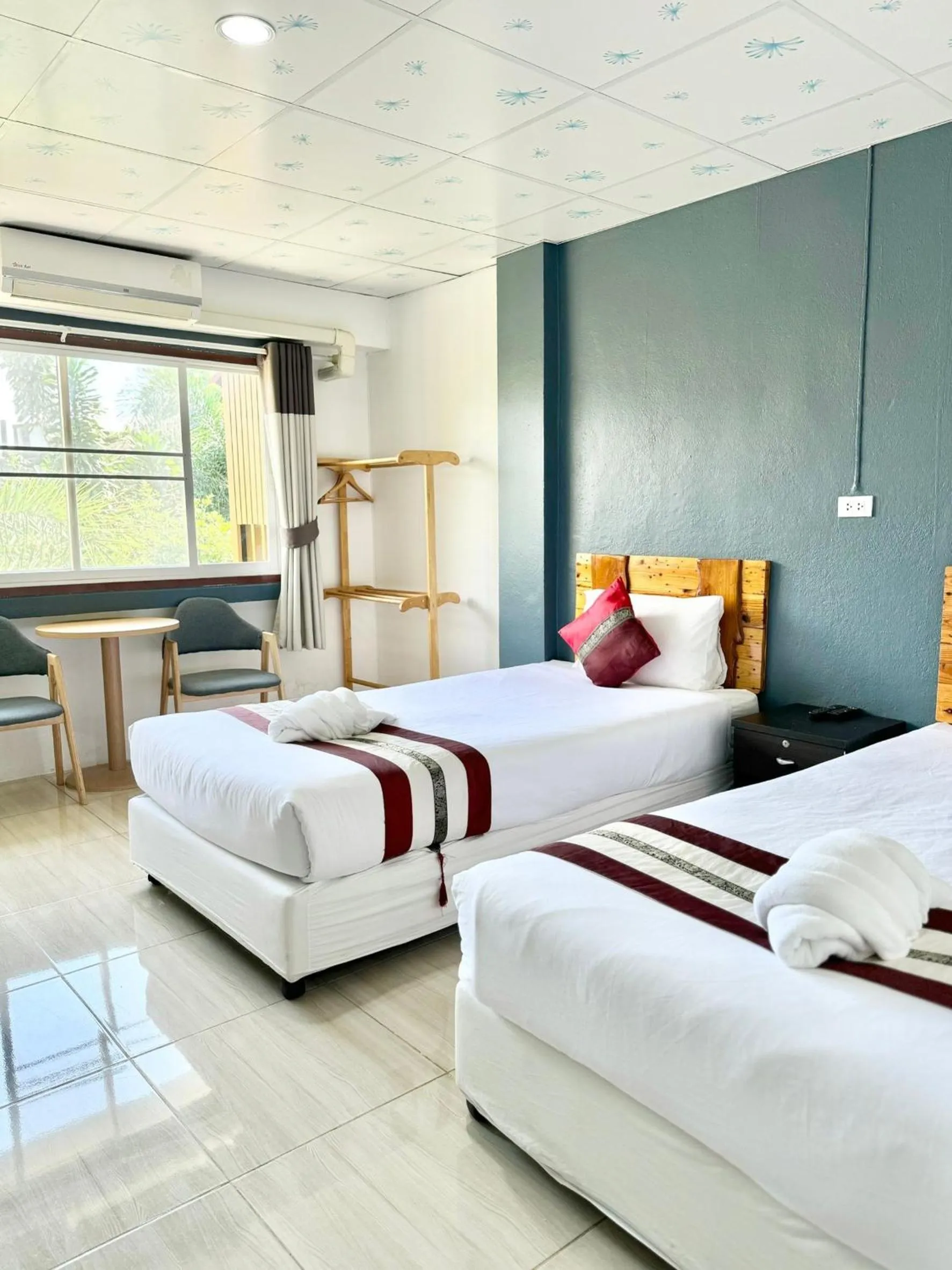 Bed in Diamond de pai