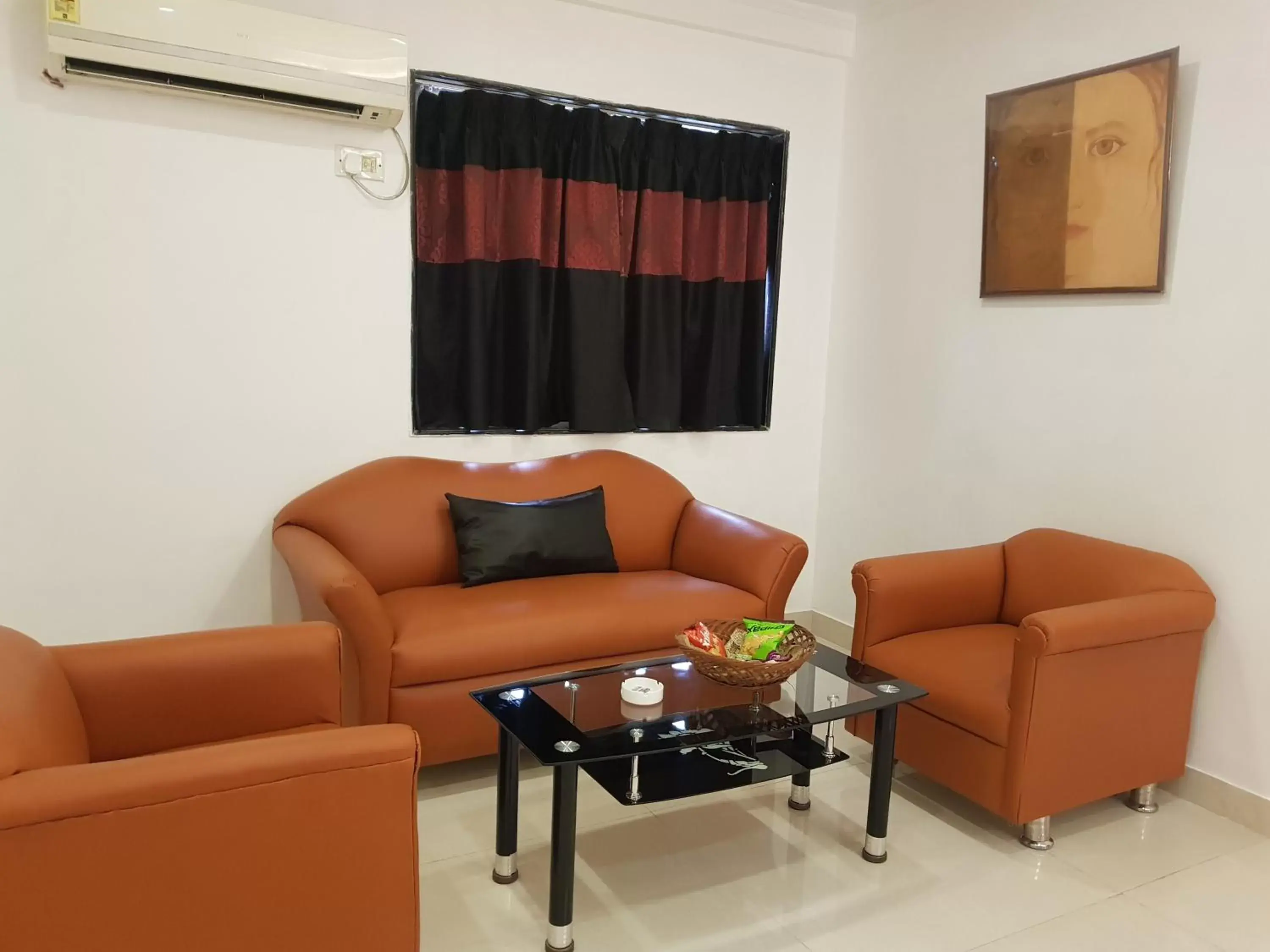 Living room, Seating Area in Roland Hotel