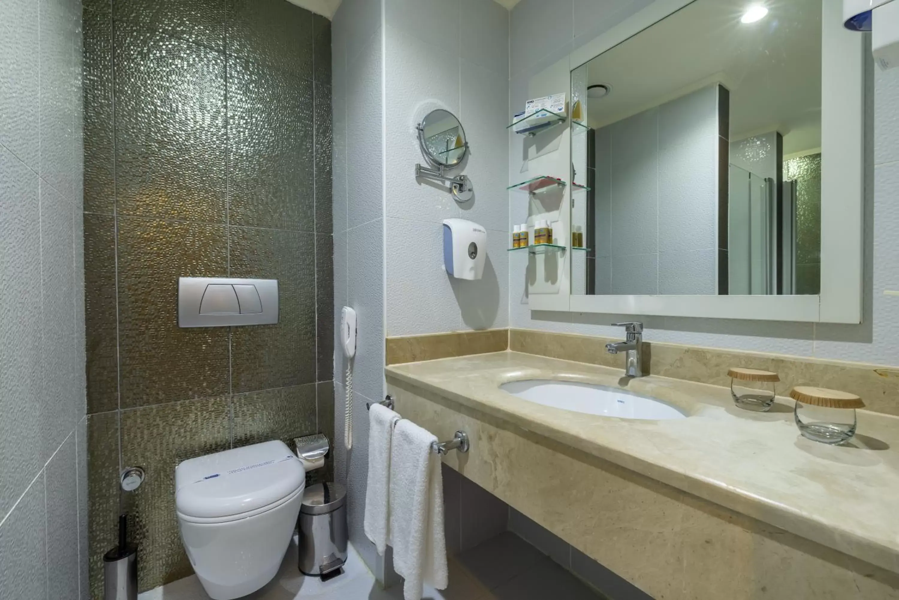 Property building, Bathroom in Crystal Palace Luxury Resort & Spa - Ultimate All Inclusive