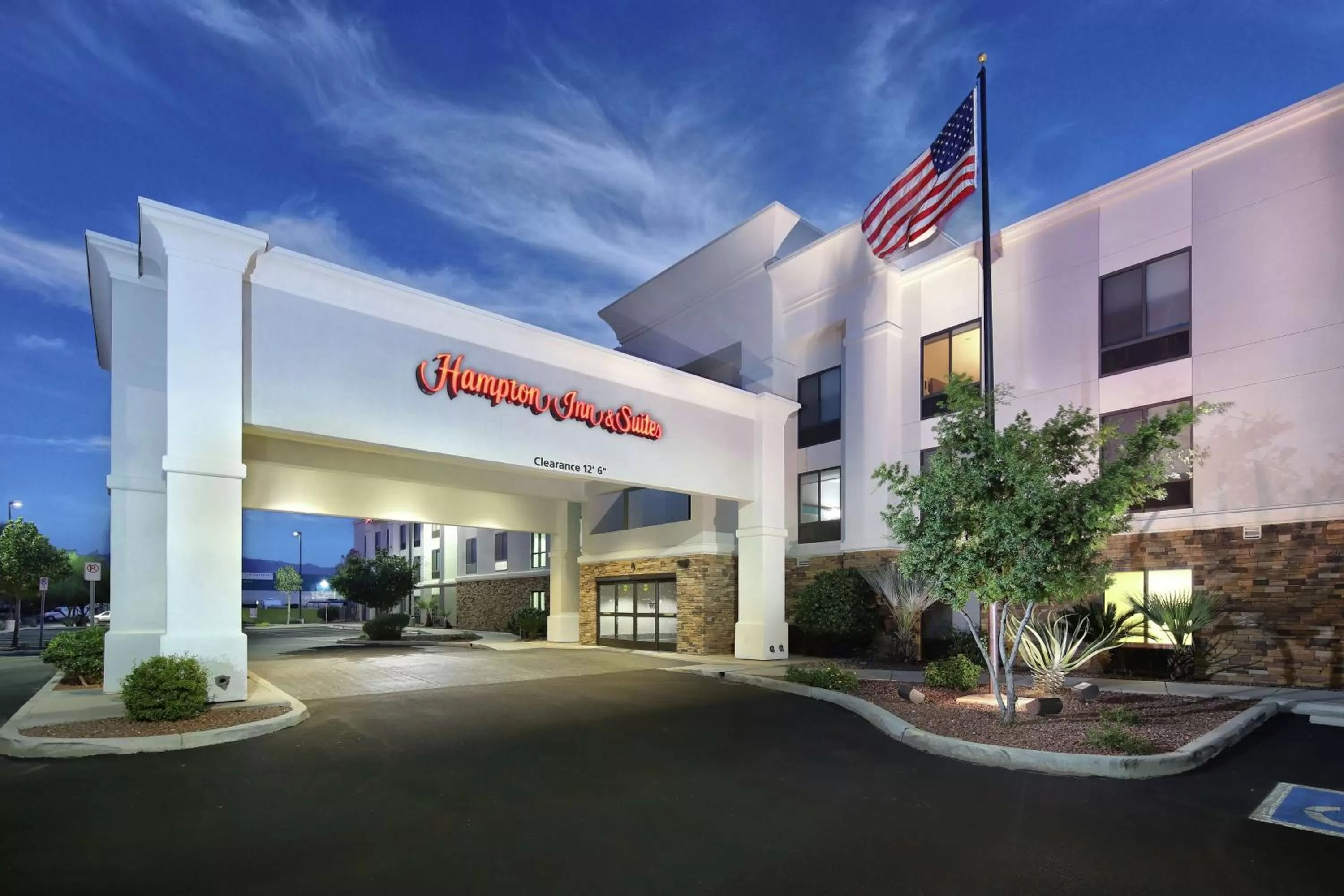 Property building in Hampton Inn & Suites Tucson East
