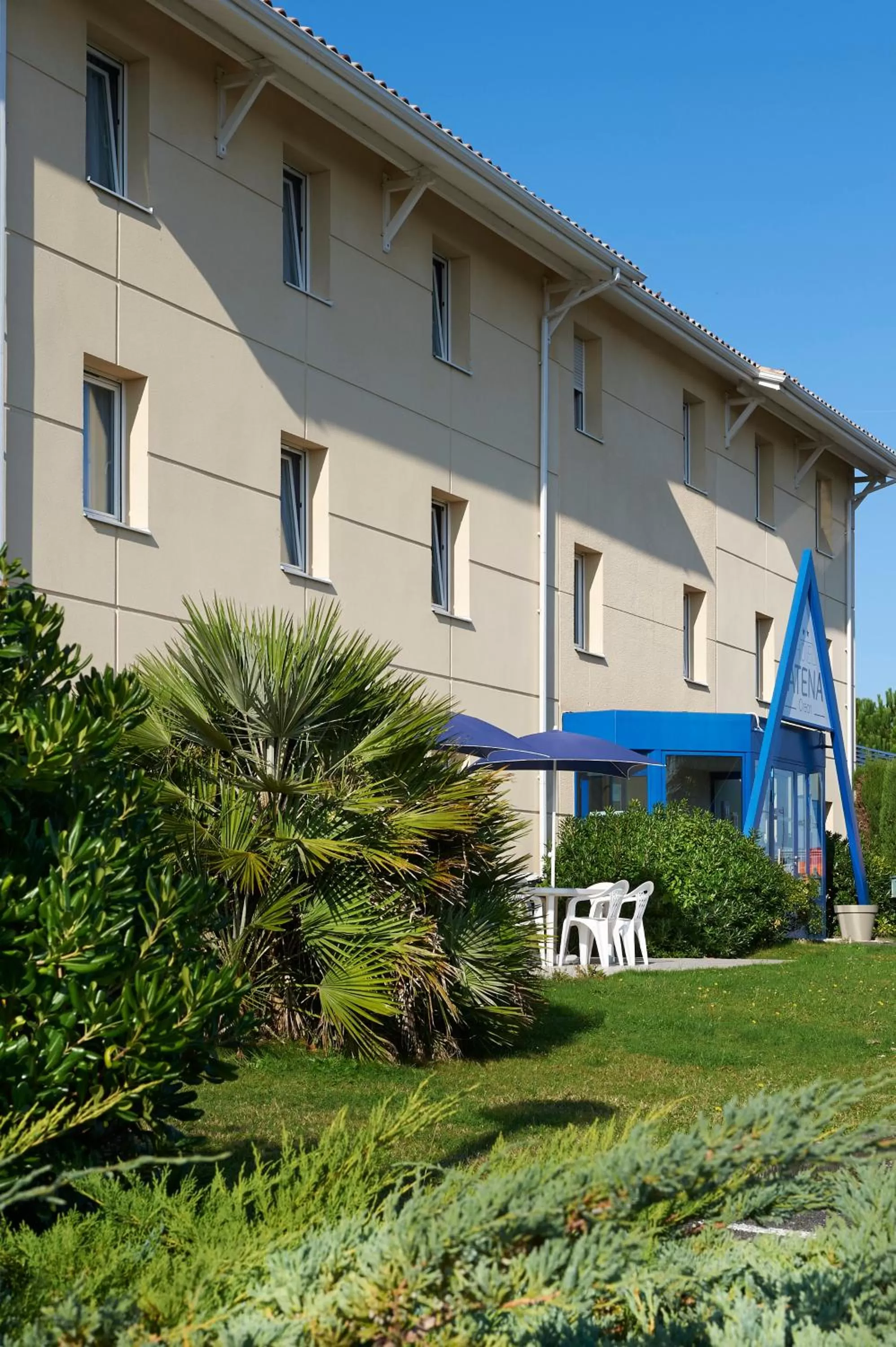 Staff in Atena Bordeaux Sud Est Créon - Vélo Friendly