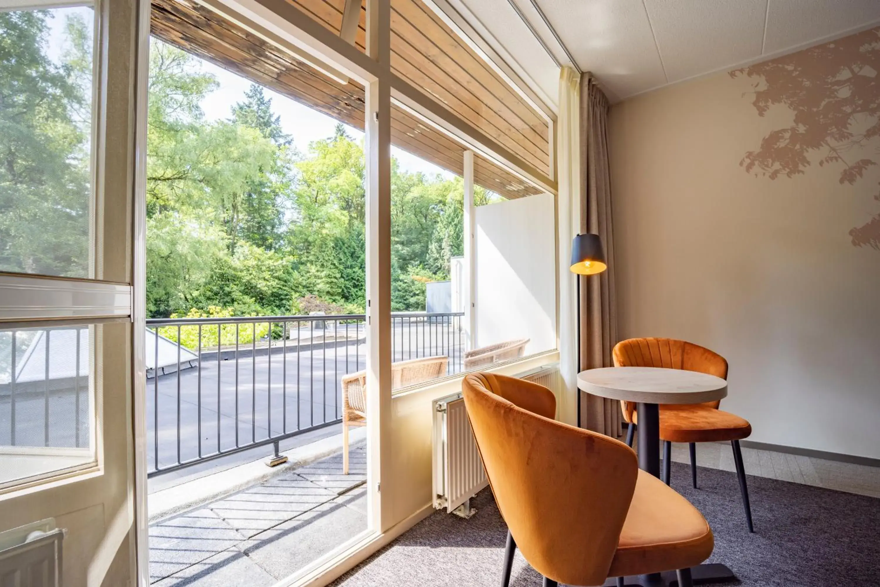 Seating area in Fletcher Hotel-Restaurant De Scheperskamp