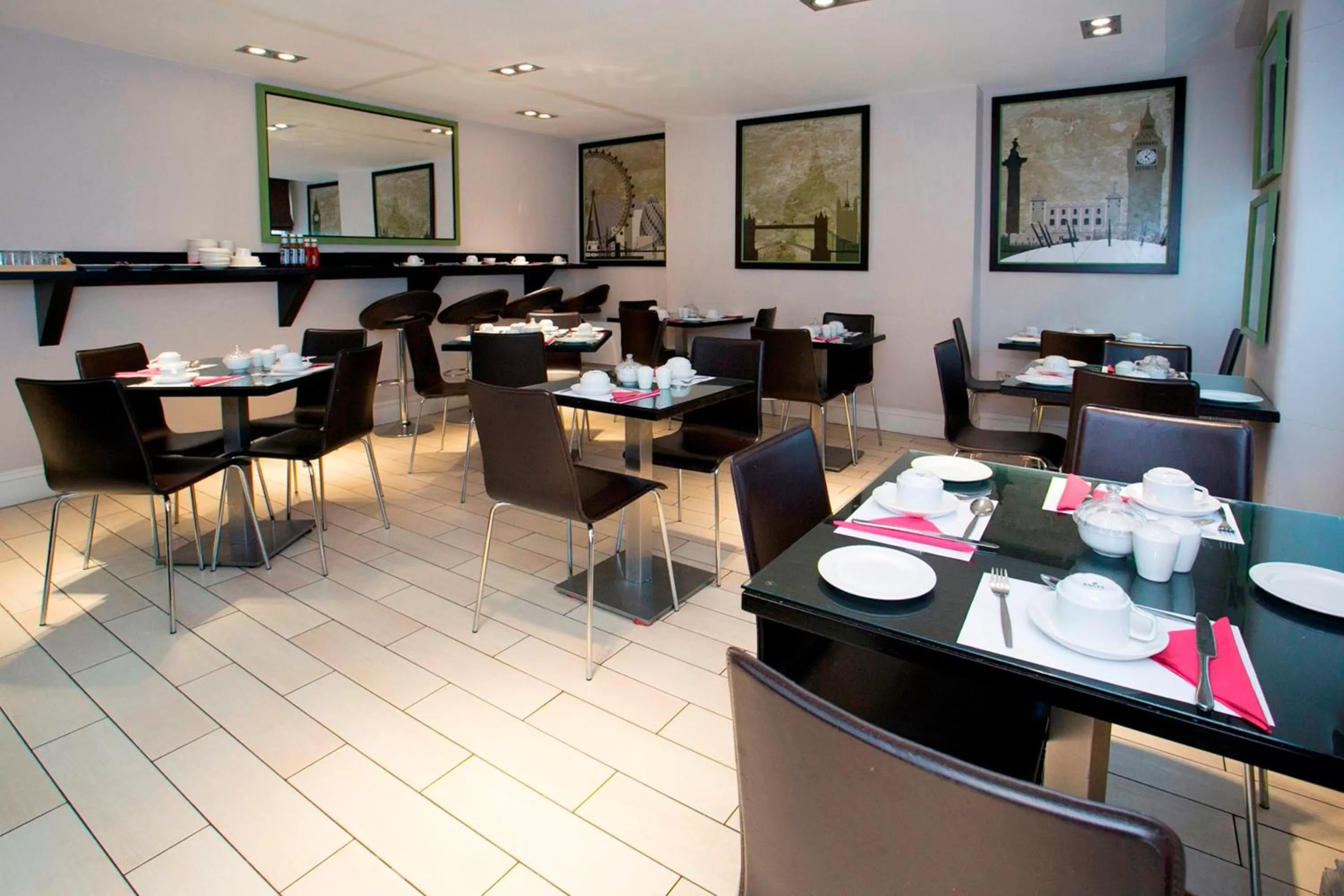 Restaurant/places to eat in Bloomsbury Palace Hotel