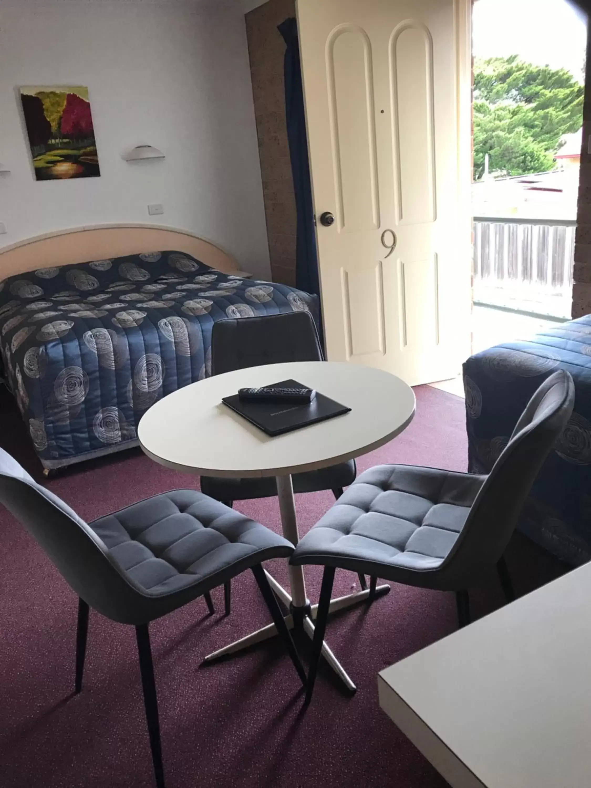 Seating Area in Cedar Lodge Motel