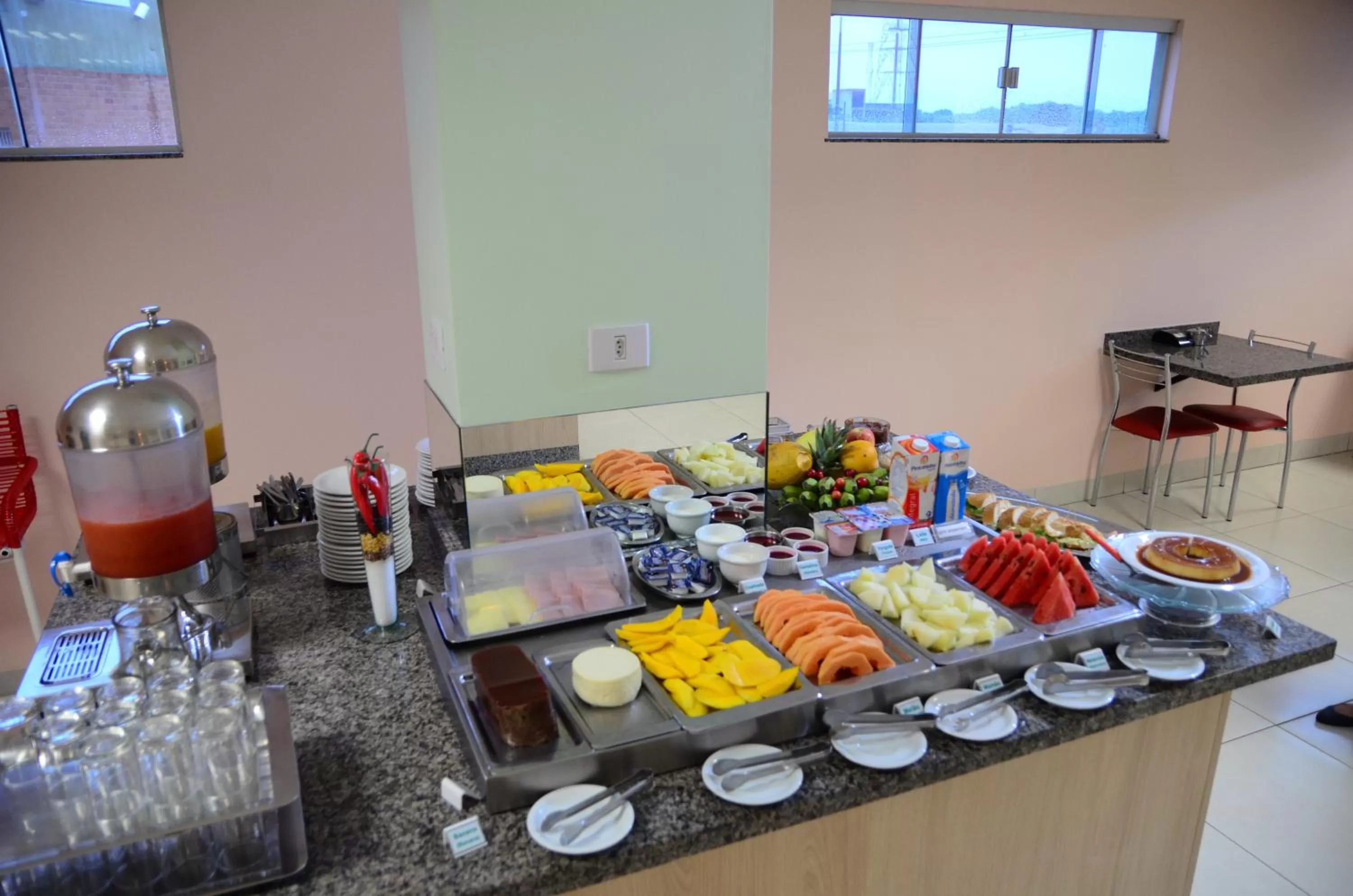 Continental breakfast in Hotel Capital