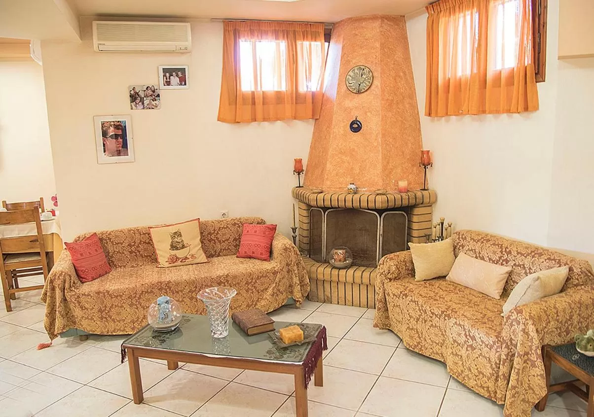 Living room in Megim Hotel