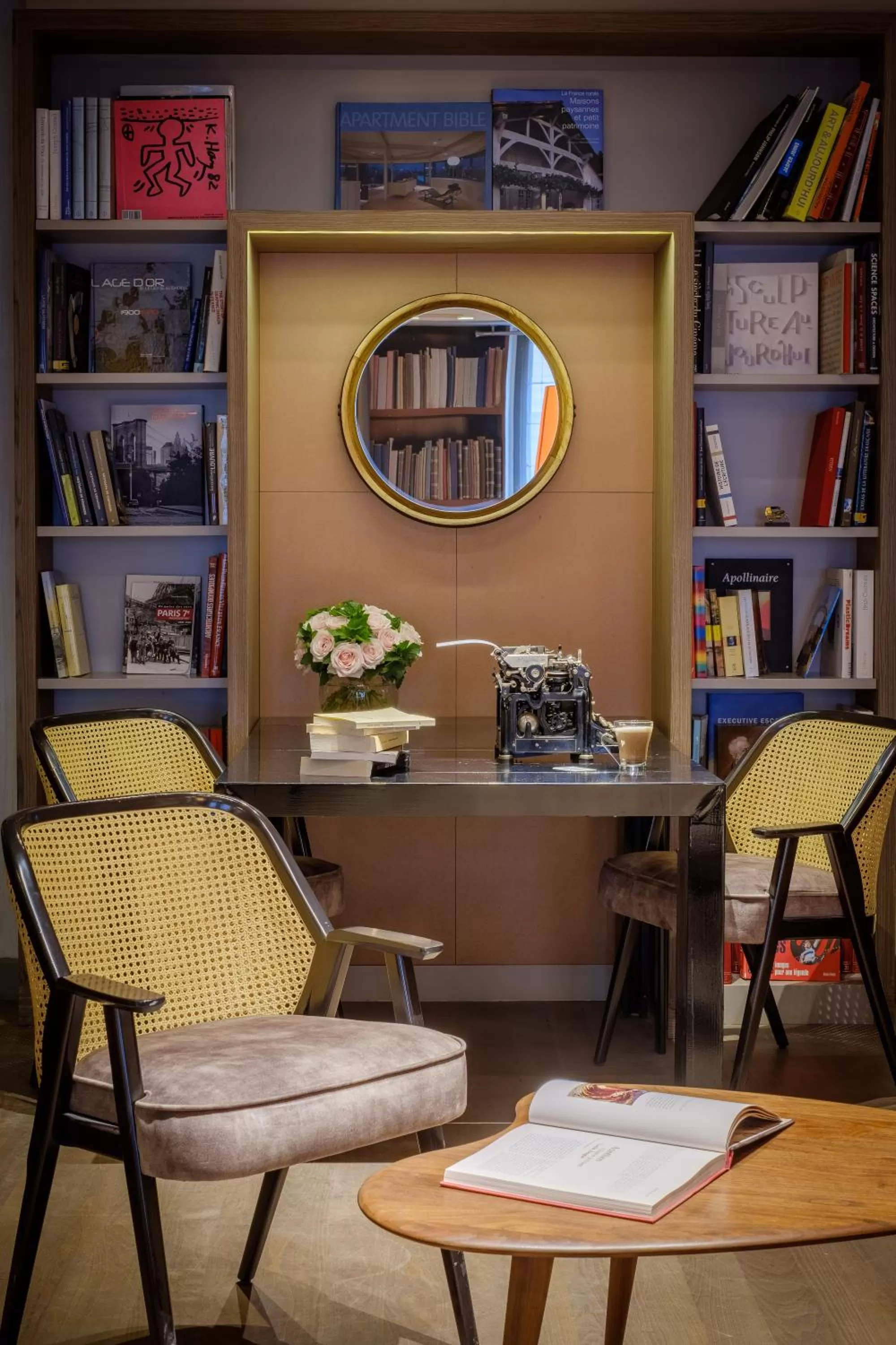 Lobby or reception in Hôtel Le Tourville by Inwood Hotels