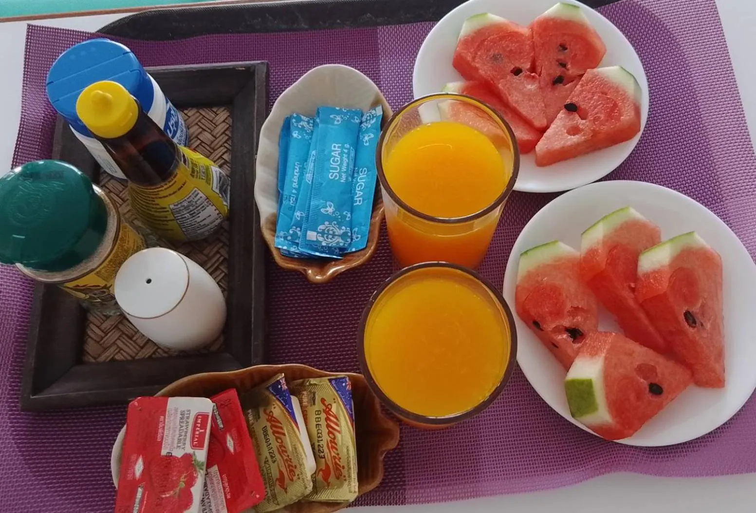 Restaurant/places to eat in Colorize Boutique Hotel