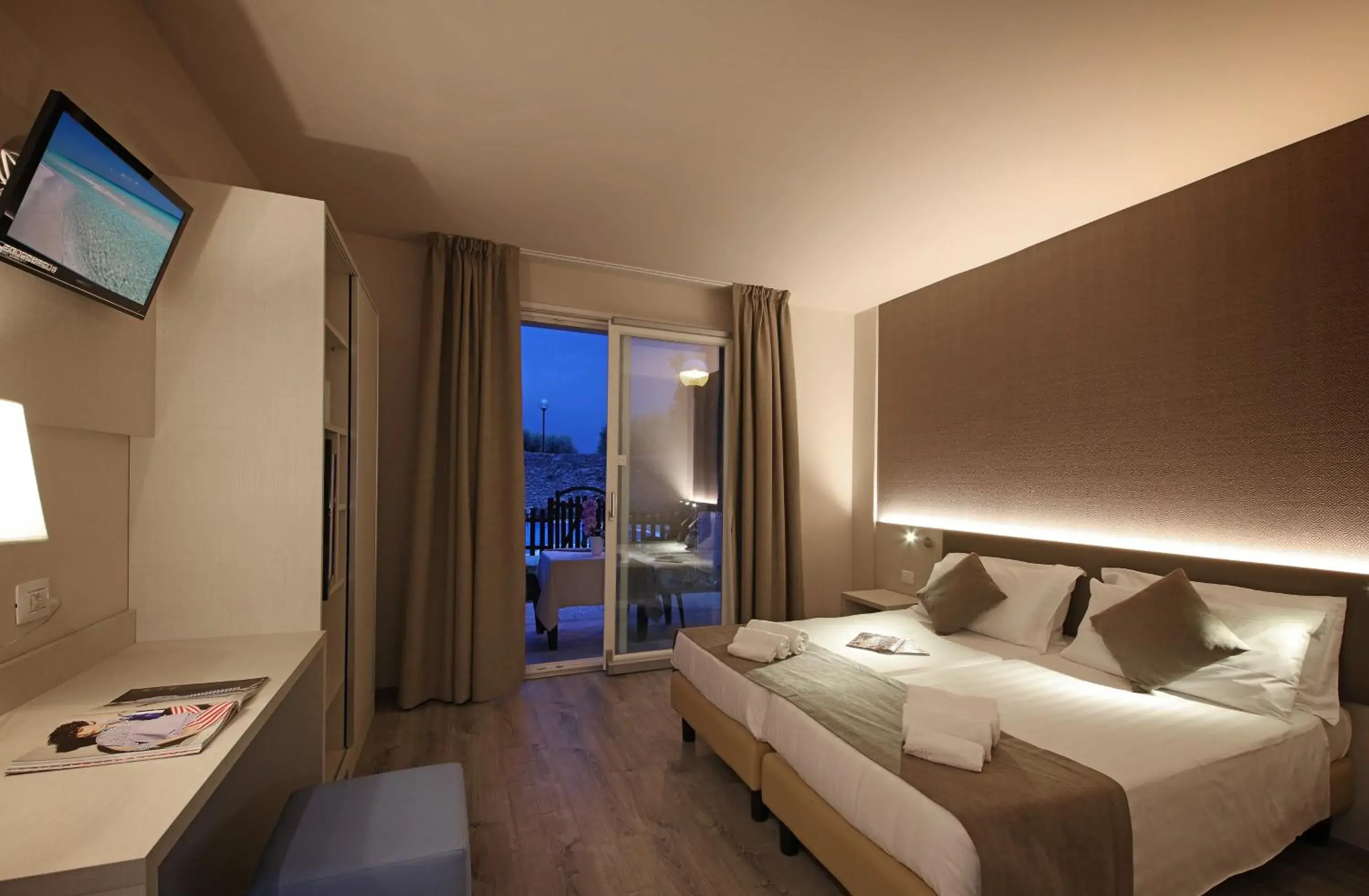 Bedroom, Bed in Hotel Splendid Sole