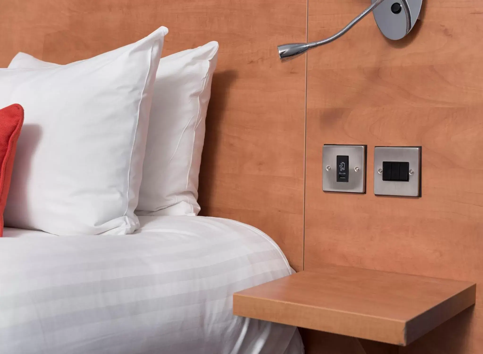 Bed in Holiday Inn Express Birmingham Star City by IHG Bed in Holiday Inn Express Birmingham Star City by IHG