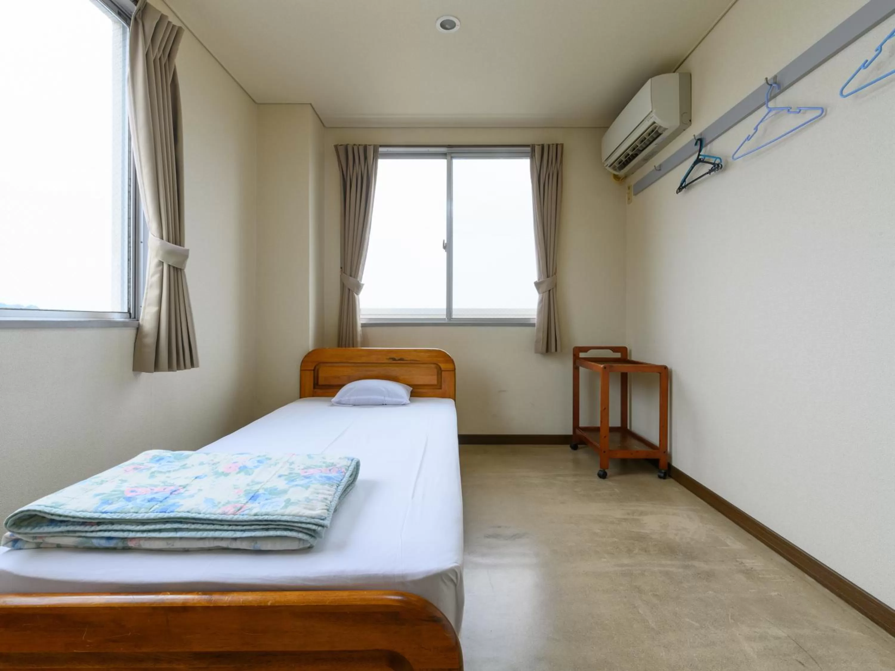 Photo of the whole room in Tabist Business Hotel Kaigansou Gamagori